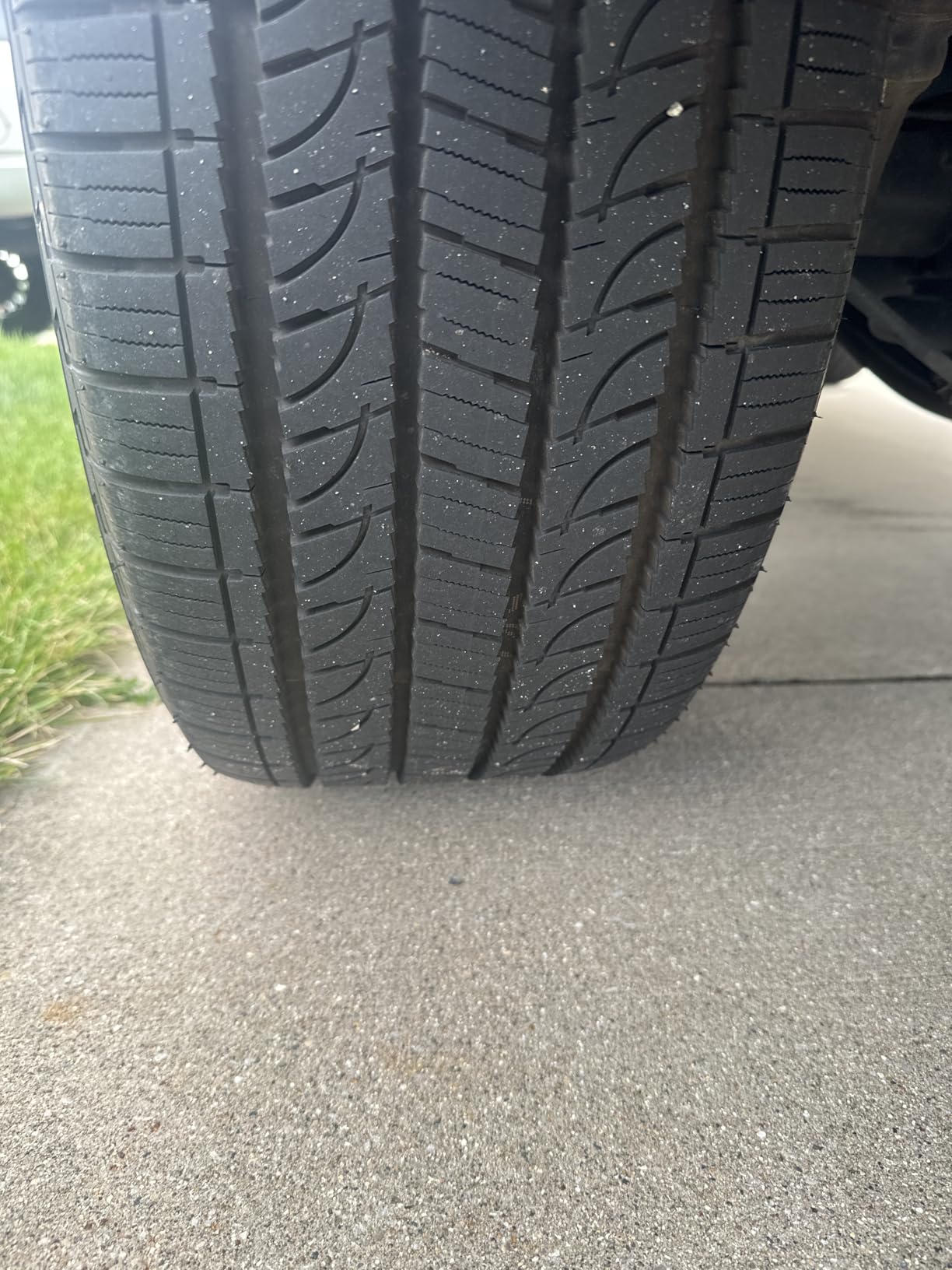 Yokohama GEOLANDAR H/T G056 All-Season Radial Tire - 245/65R17 105T | Truck/SUV Highway All Season Traction 105T Rated Standard Load Radial Construction Black Sidewall Tire customer photo 1