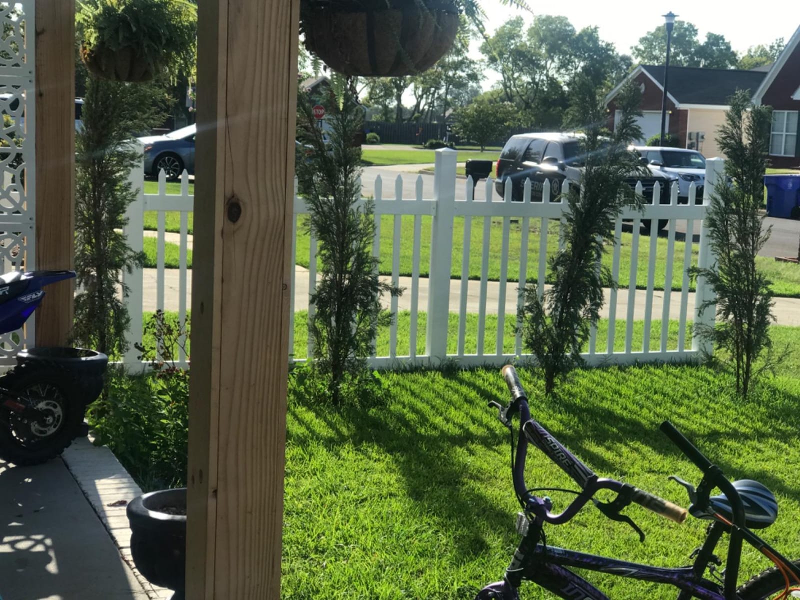 WamBam Nantucket Picket Fence, White Vinyl No Dig DIY Kit | 4ftH x 6ftW, 1 Panel + 1 Post, BL19101 customer photo 1