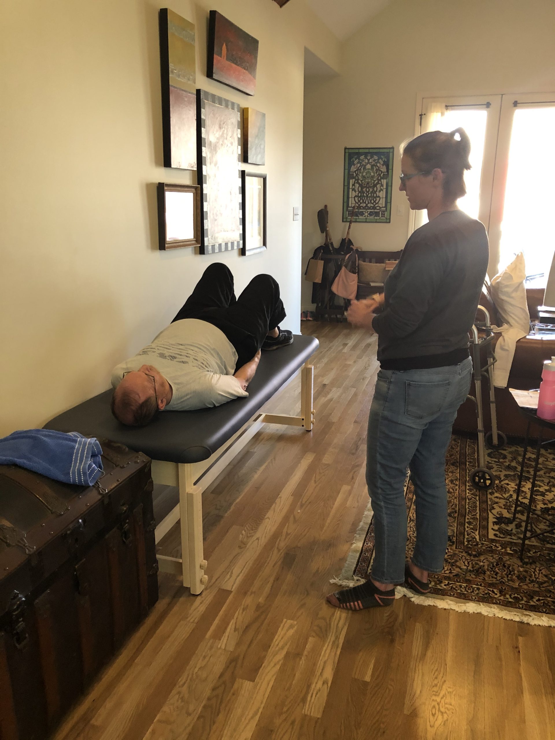MT Harvey Treatment Stationary Massage Table for Clinic,Massage and Acupuncture Royal Blue customer photo 2