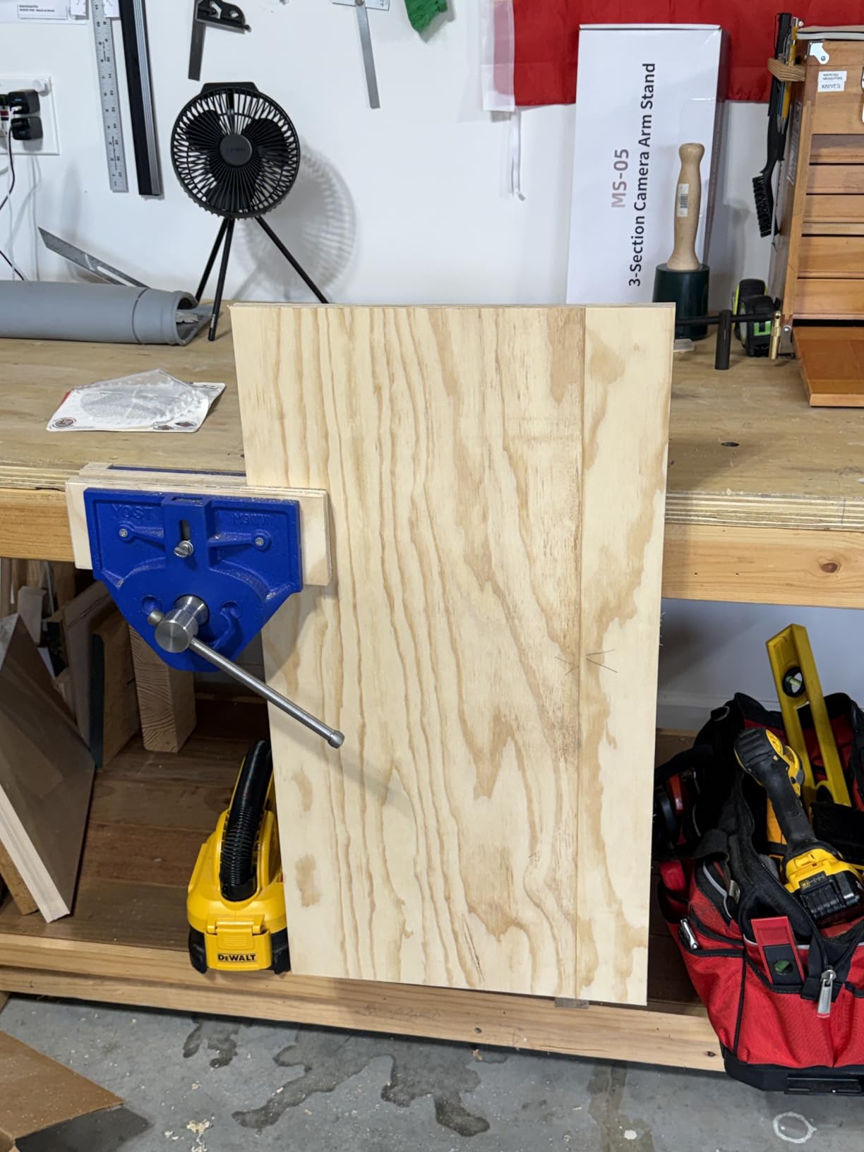 Yost Vises M9WW Rapid Action Woodworking Vise | Quick Release Lever for Quick Adjustments | 9 Inch Jaw Width | Made with Heavy-Duty Cast Iron | Blue customer photo 1
