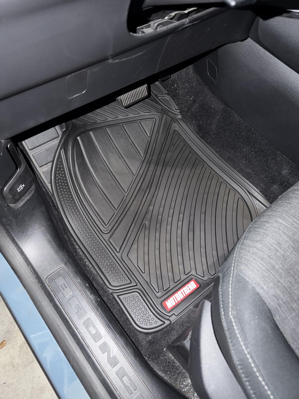 Motor Trend FlexTough Performance All Weather Rubber Car Floor Mats - 3 Piece Floor Mats Automotive Liners for Cars Truck SUV, Heavy-Duty Waterproof (Black) customer photo 2