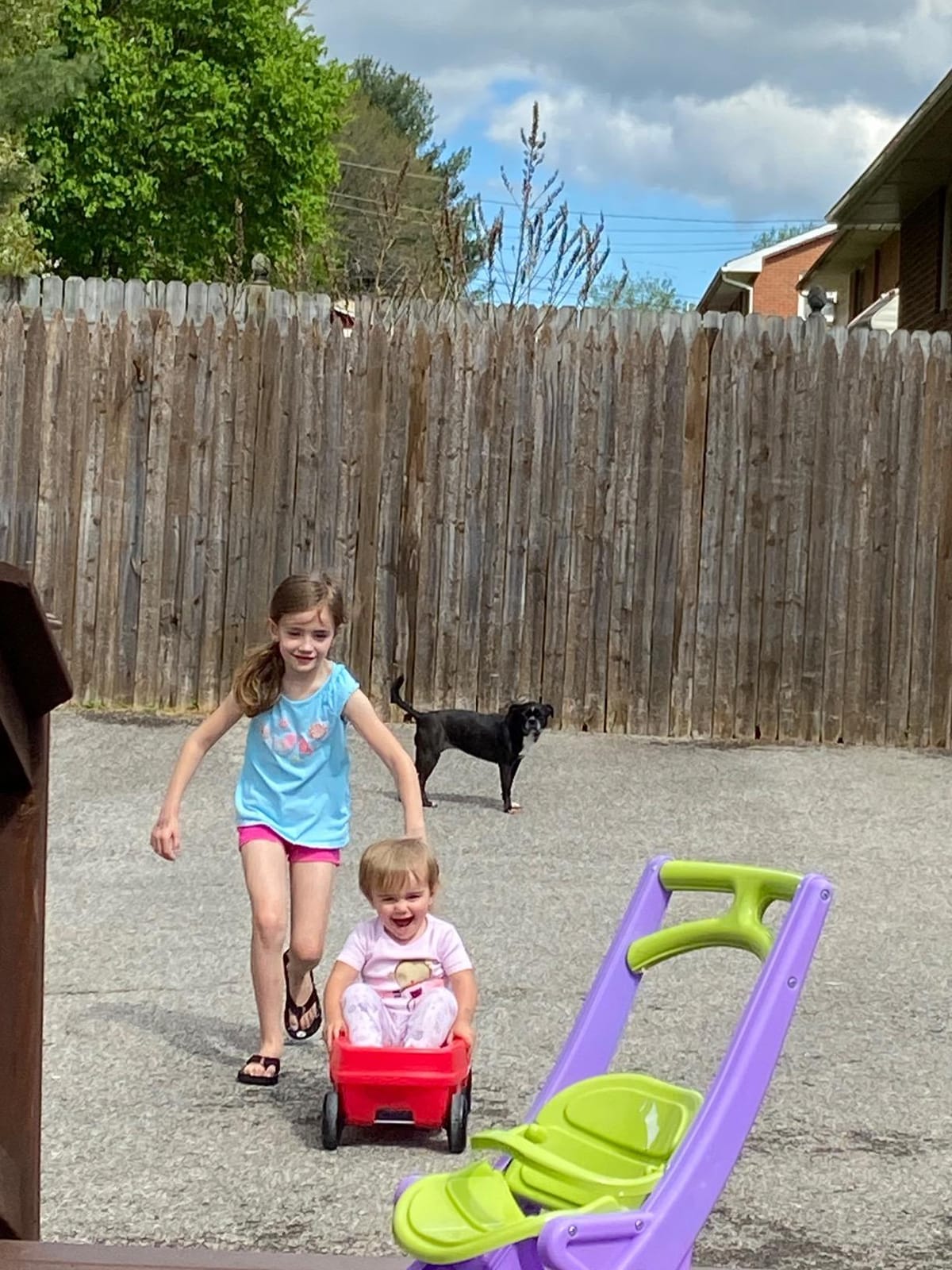 Little Tikes Lil' Wagon for Toddler Boys and Girls Ages 18 Months + customer photo 2