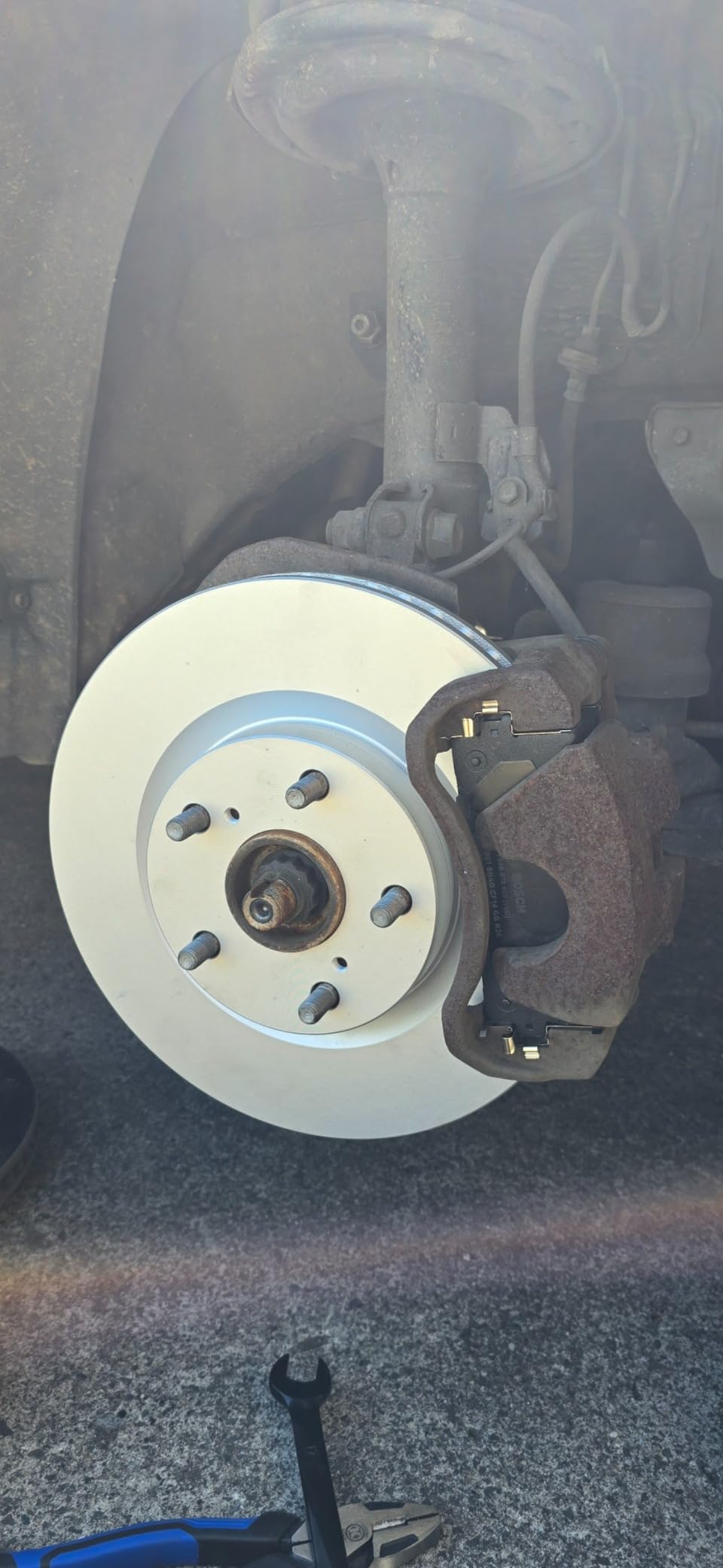 BOSCH 50011560 QuietCast Premium Disc Brake Rotor - Front, 296mm (Single) | Compatible with Select Lexus ES300h, ES350; Pontiac Vibe; Toyota Camry customer photo 2