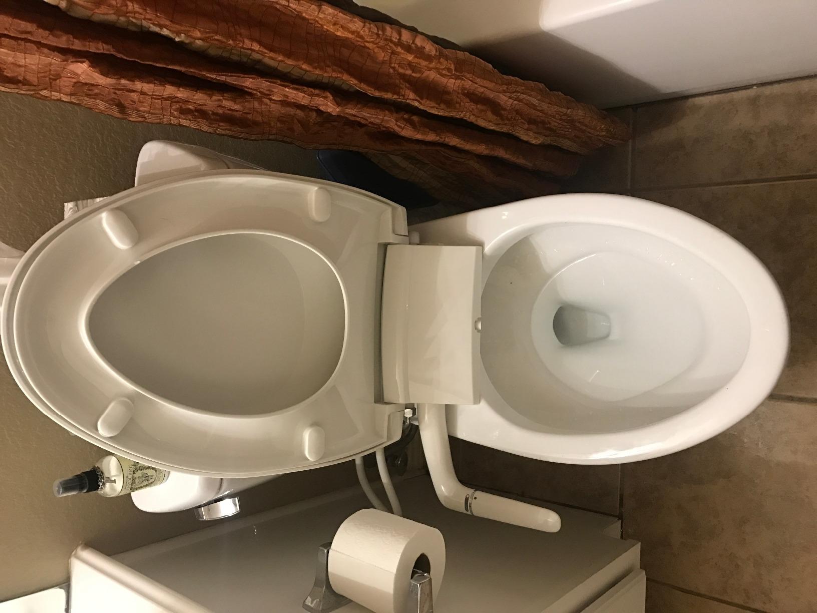 Kohler PureWash M250 Manual Elongated Bidet Toilet Seat, White, Quiet-Close Lid Prevents Slamming, Cool Water, Easy Installation with Quick-Release Hinges, Adjustable Spray Position & Pressure customer photo 2