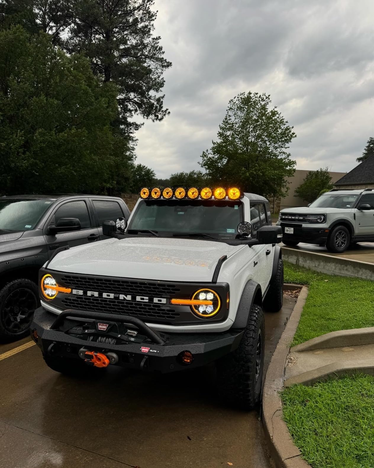 WARN Zeon 12-S 12V Electrical Utility Winch 12,000 lbs for Trucks & SUVs - 80ft Spydura Pro Synthetic Rope, Hawse Fairlead, Wireless Remote, Heavy Duty for Trucks, Jeeps, SUVs & Off-Road customer photo 1