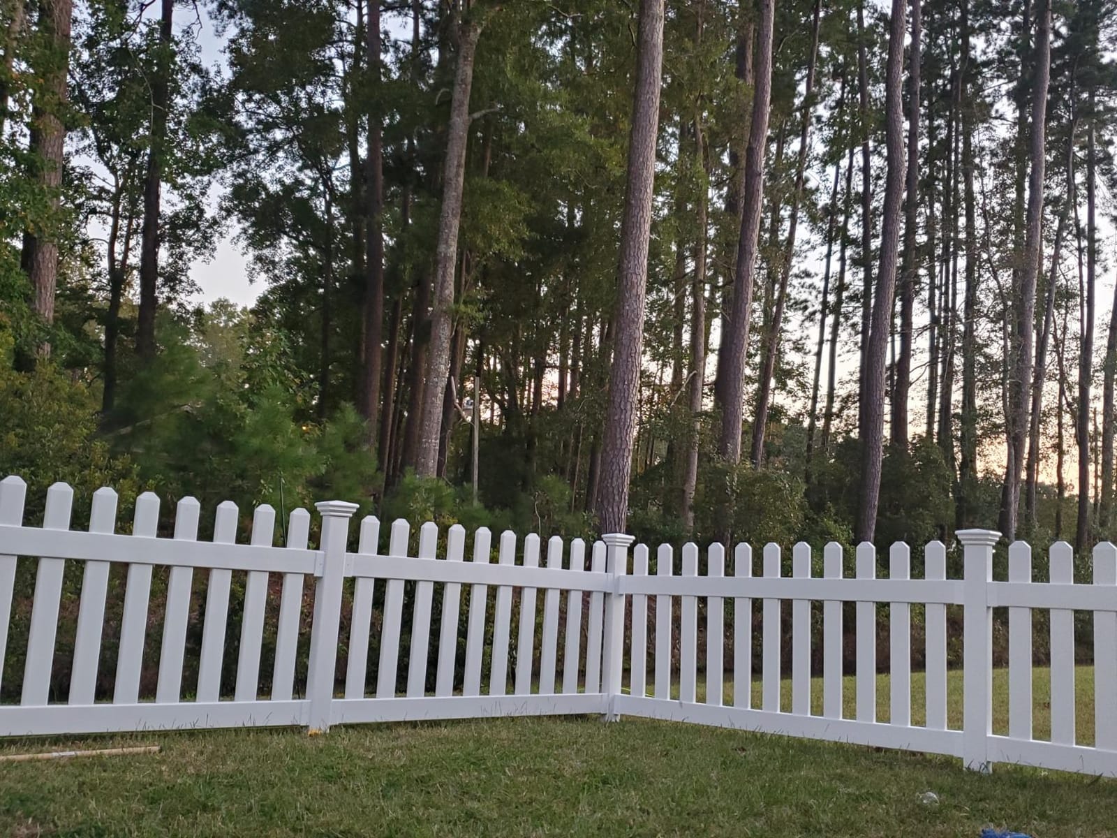 WamBam Newport Picket Fence, White Vinyl DIY No Dig Kit | 3ftH x 6ftW, 1 Panel + 1 Post, ZP19002 customer photo 1