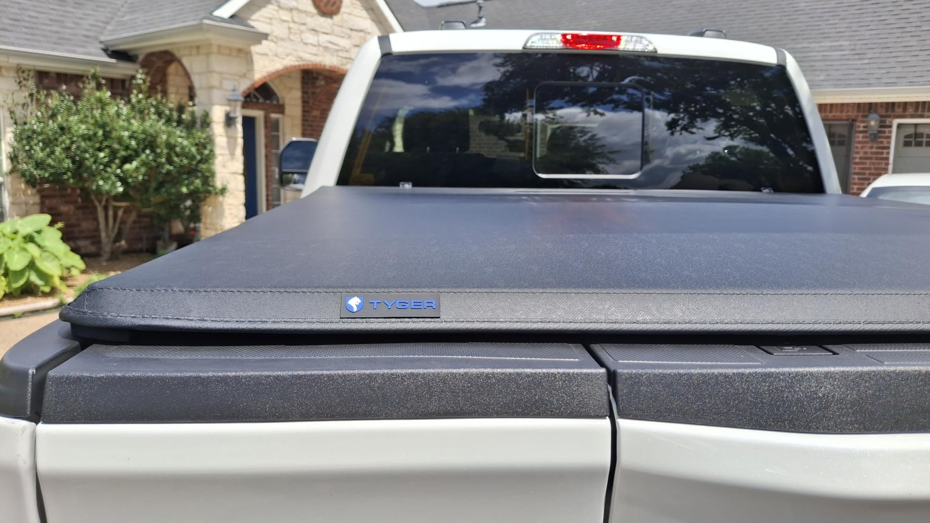 T3 Soft Tri-Fold Truck Bed Tonneau Cover Compatible with 2015-2020 Ford F-150 | Styleside 5.5' Bed | TG-BC3F1041 customer photo 1