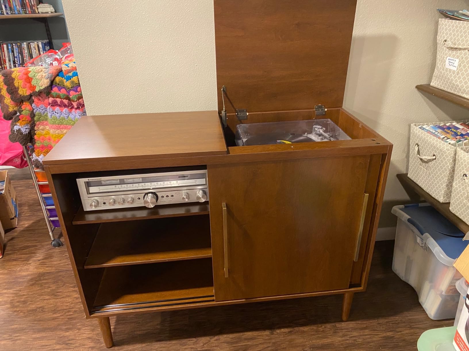 Crosley Furniture Everett Media Console and Record Player Stand with Storage for Vinyl Records, Mahogany customer photo 1
