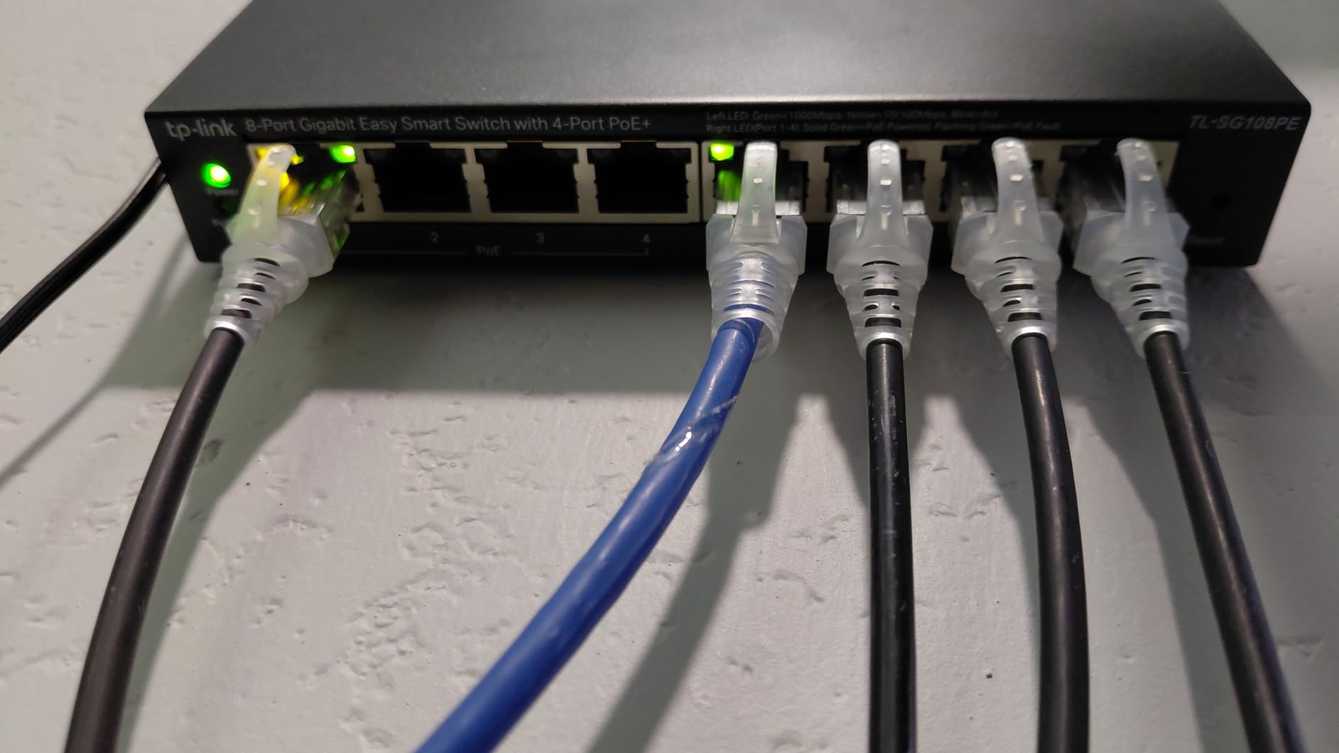 TP-Link TL-SG108PE V3 8-Port Gigabit Easy Smart Managed PoE Switch with 4 PoE+ Ports at 64W customer photo 1