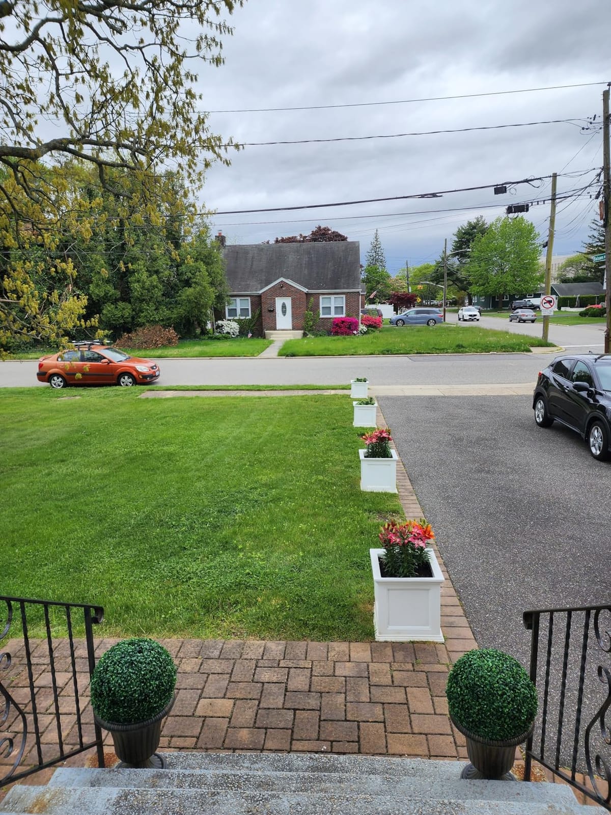 Mayne Fairfield 20in Self-Watering Square Planter, Espresso customer photo 2