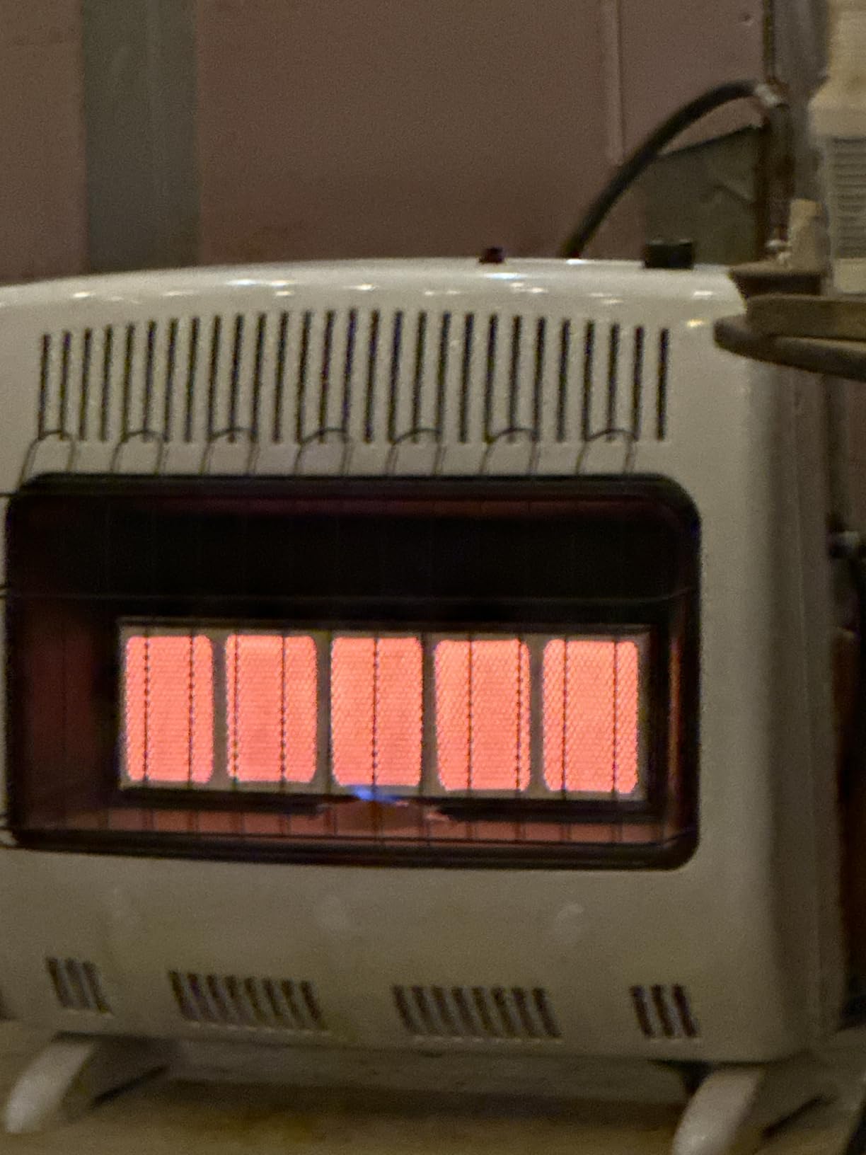 Mr. Heater 30,000 BTU Vent Free Radiant Natural Gas Heater customer photo 1