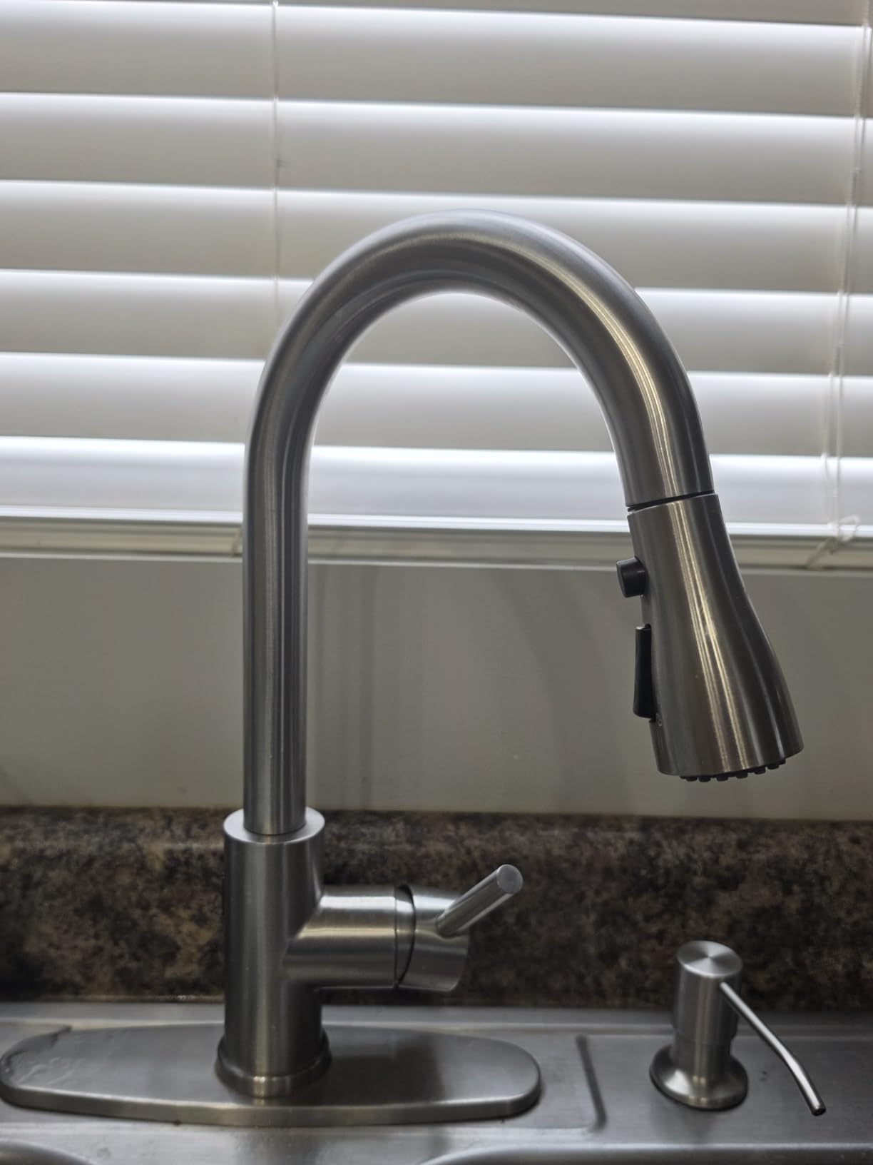 WEWE High-Arc Pull-Down Kitchen Faucet, Brushed Nickel, 3-Mode Sprayer | Soft Silicone Nozzles, Easy to Rub Clean, 360 Degree Swivel, 20-Inch Pull-Down Reach, SUS 304, 1- or 3-Hole Fit, Ceramic Cartridge customer photo 1