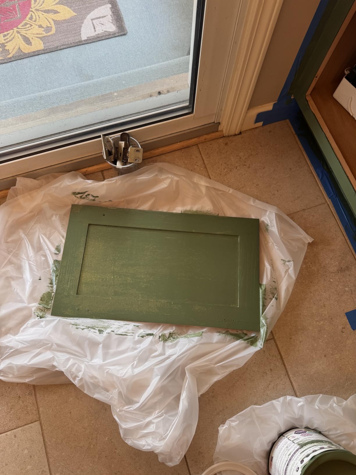 Beyond Paint Furniture, Cabinets and More All-in-one Refinishing Paint Gallon, No Stripping, Sanding or Priming Needed, Bright White, 3.79 Litre (BP24) customer photo 2