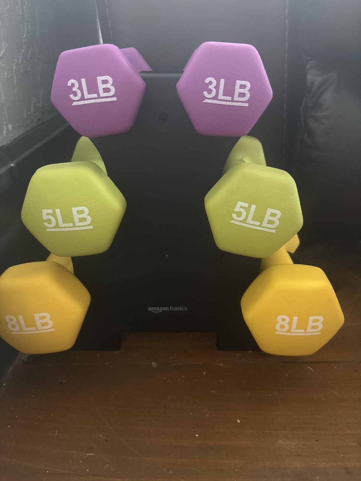 Amazon Basics Neoprene Dumbbell Hand Weights for Exercise and Muscle Toning customer photo 1