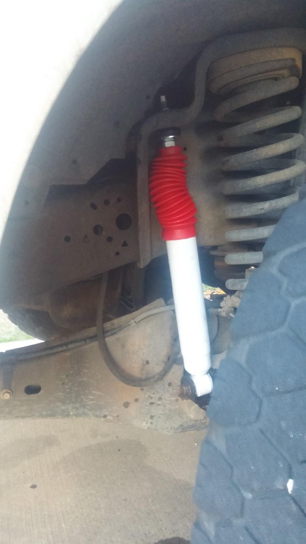 Rancho RS5000 Shocks 05-14 For Ford F-250 F-350 Super Duty 4WD 0-1.5 Set of 4 customer photo 2