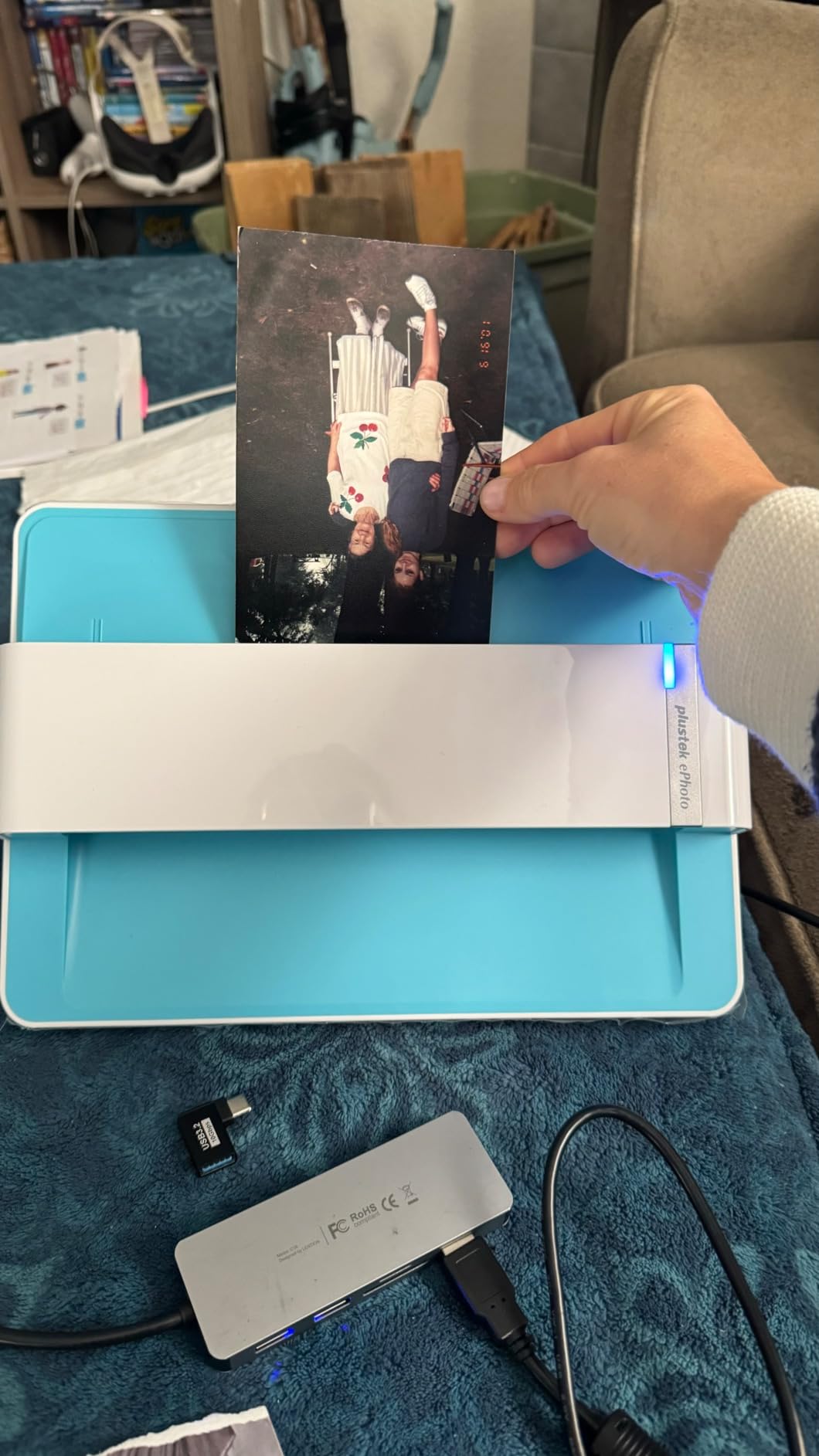 Plustek Photo Scanner ePhoto Z300, Scans 4x6 inch Photos in 2 Seconds, Auto crop and deskew with CCD Sensor, Supports Mac and PC | Built-in Toshiba High Quality CCD Image Sensor customer photo 1