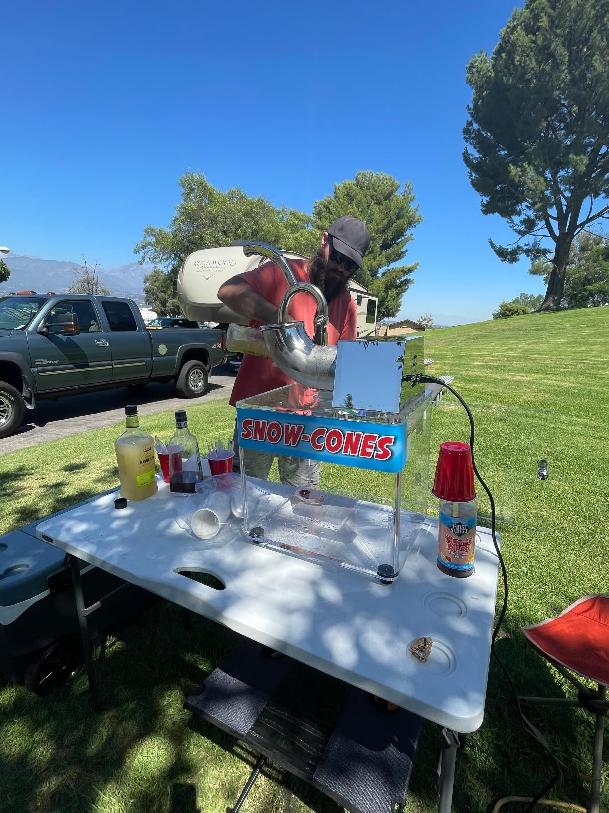 Costzon Commercial Snow Cone Machine, 440lbs/H Stainless Steel Ice Shaver with Dual Blades, 110V Electric Snow Cone Maker, Shaved Ice Machine with Safety On/Off Switch for Home, Party, Restaurant, Bar customer photo 1