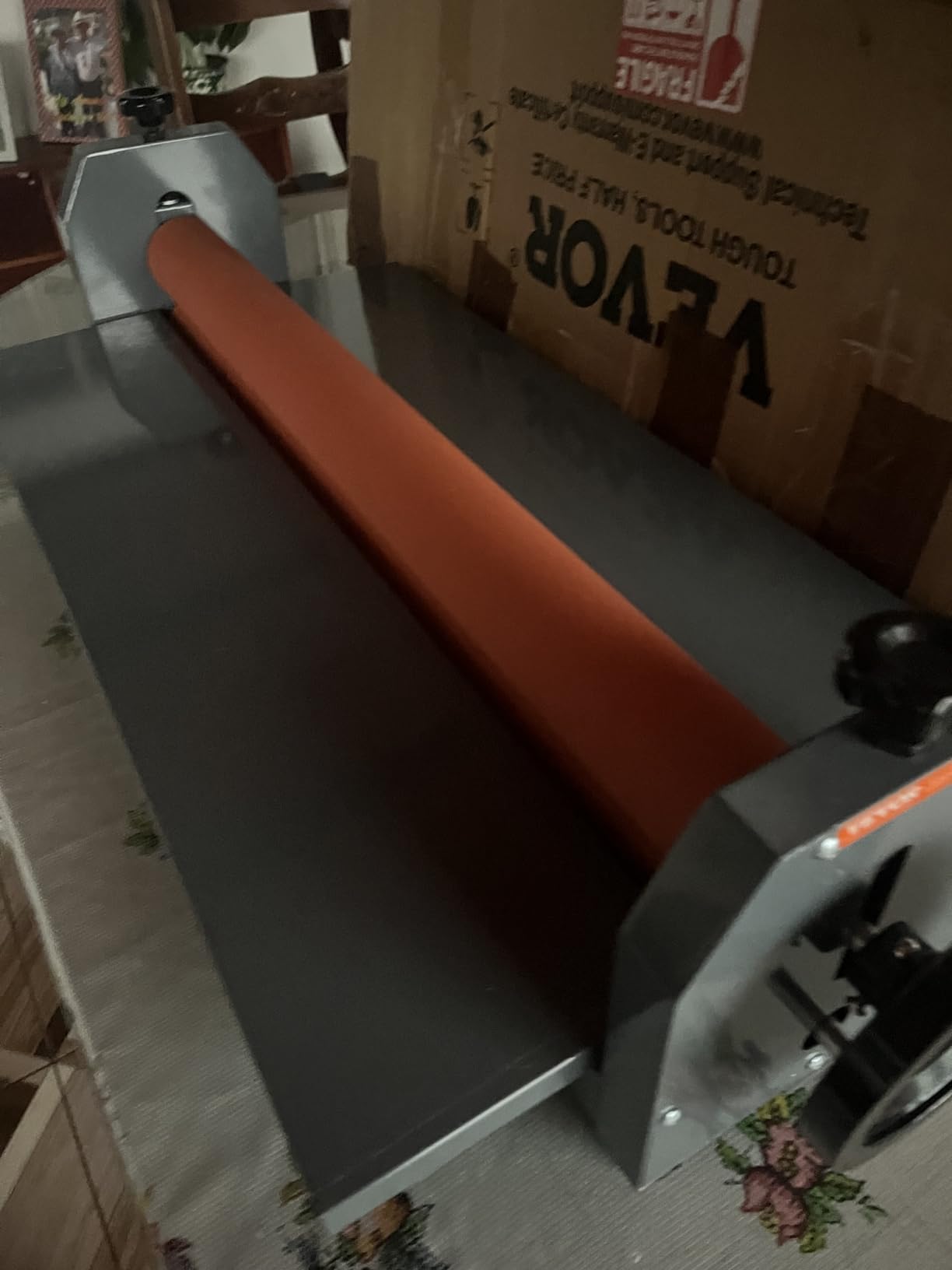 VEVOR 29.5 Inch Cold Laminator Machine 10mm Manual Vinyl Photo Film Cold Laminator Hand Crank Pressure Cold Roll Laminator customer photo 1