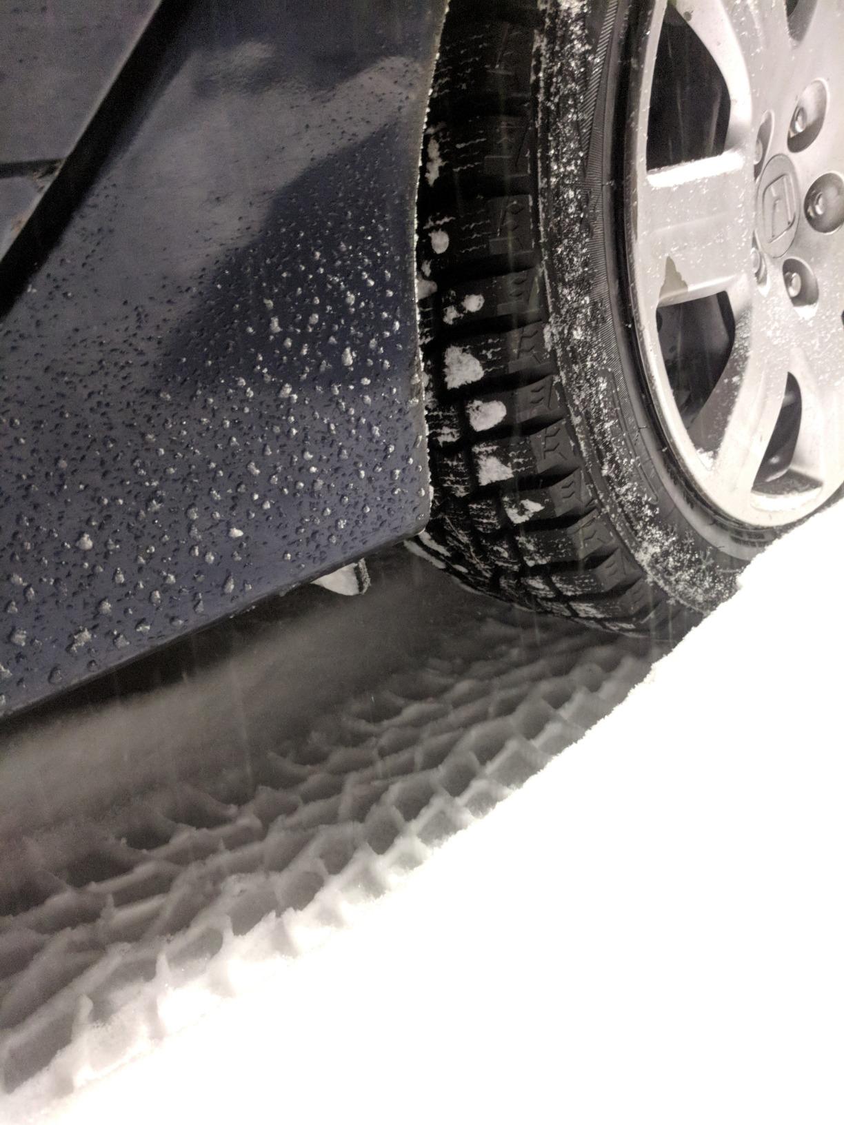 Sumitomo Ice Edge Snow Radial Tire-205/55R16 91T, Model:EDG41 | Passenger Touring Studdable Winter Traction 91T Rated Standard Load Radial Construction Black Sidewall Tire customer photo 1