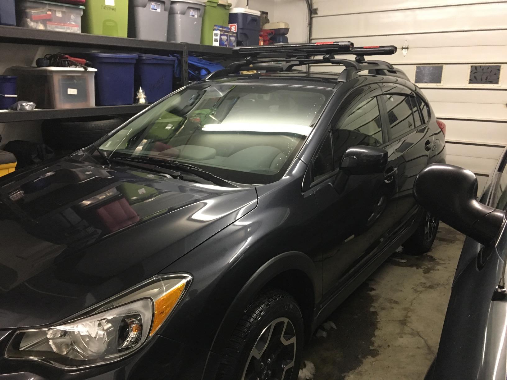 Yakima FatCat EVO 6 Ski & Snowboard Roof Rack Mount for 6 Pairs of Skis or 4 Snowboards, Black - Aerodynamic Car Rooftop Carrier, Universal Mounting, Lockable with Lift Clearance customer photo 2