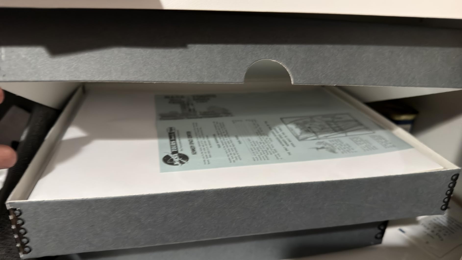 Lineco Clamshell Archival Storage Box, 11.5x14.5x1.75 Inch, Gray | Acid-Free with Metal Edge Boxboard customer photo 1