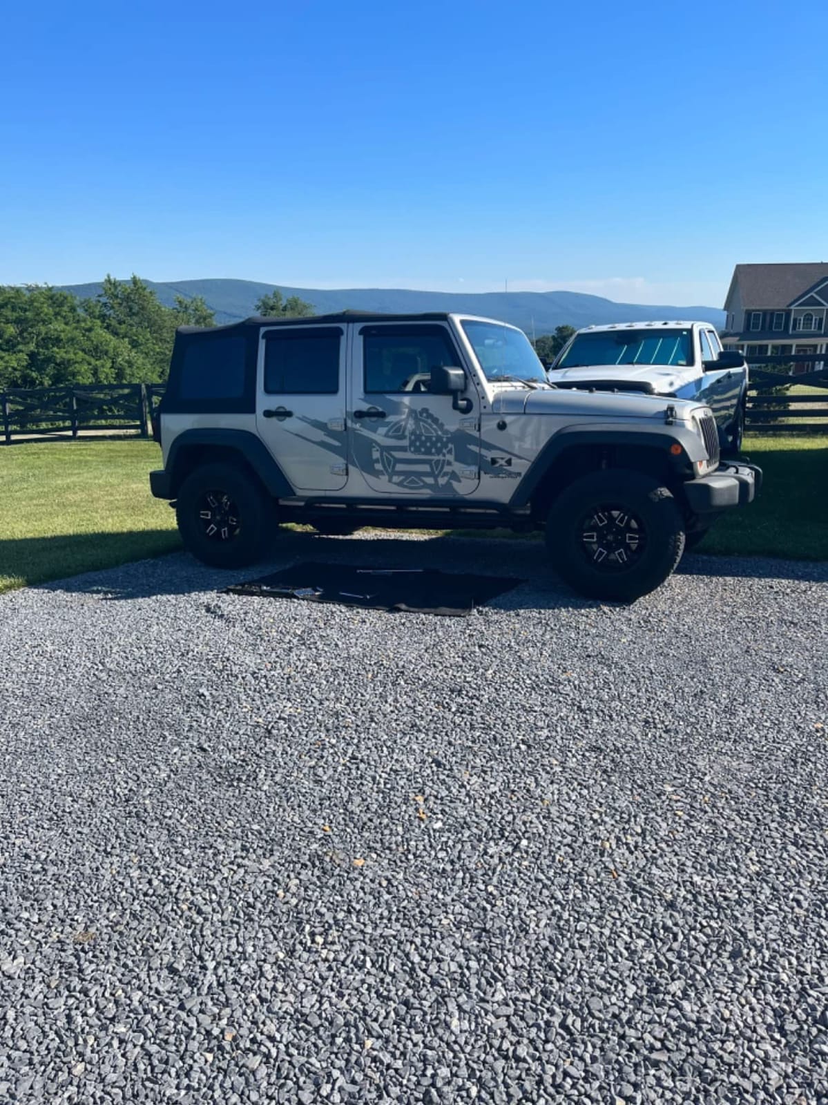 Hooke Road Wrangler JK Rock Slider Nerf Bars Running Boards for 2007-2018 Jeep Wrangler JK Unlimited 4 Door (Pair) customer photo 1