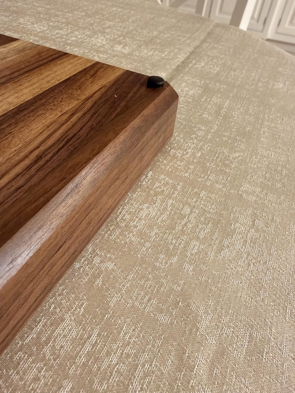 Sonder Los Angeles Winsome Acacia Wood Cutting Board, 16x12x1.5 in | Non-toxic, Edge Grain, Juice Groove, Sorting Compartment for Charcuterie & Meal Prep, Built-in Handles, Gift Box, 6 lbs customer photo 1