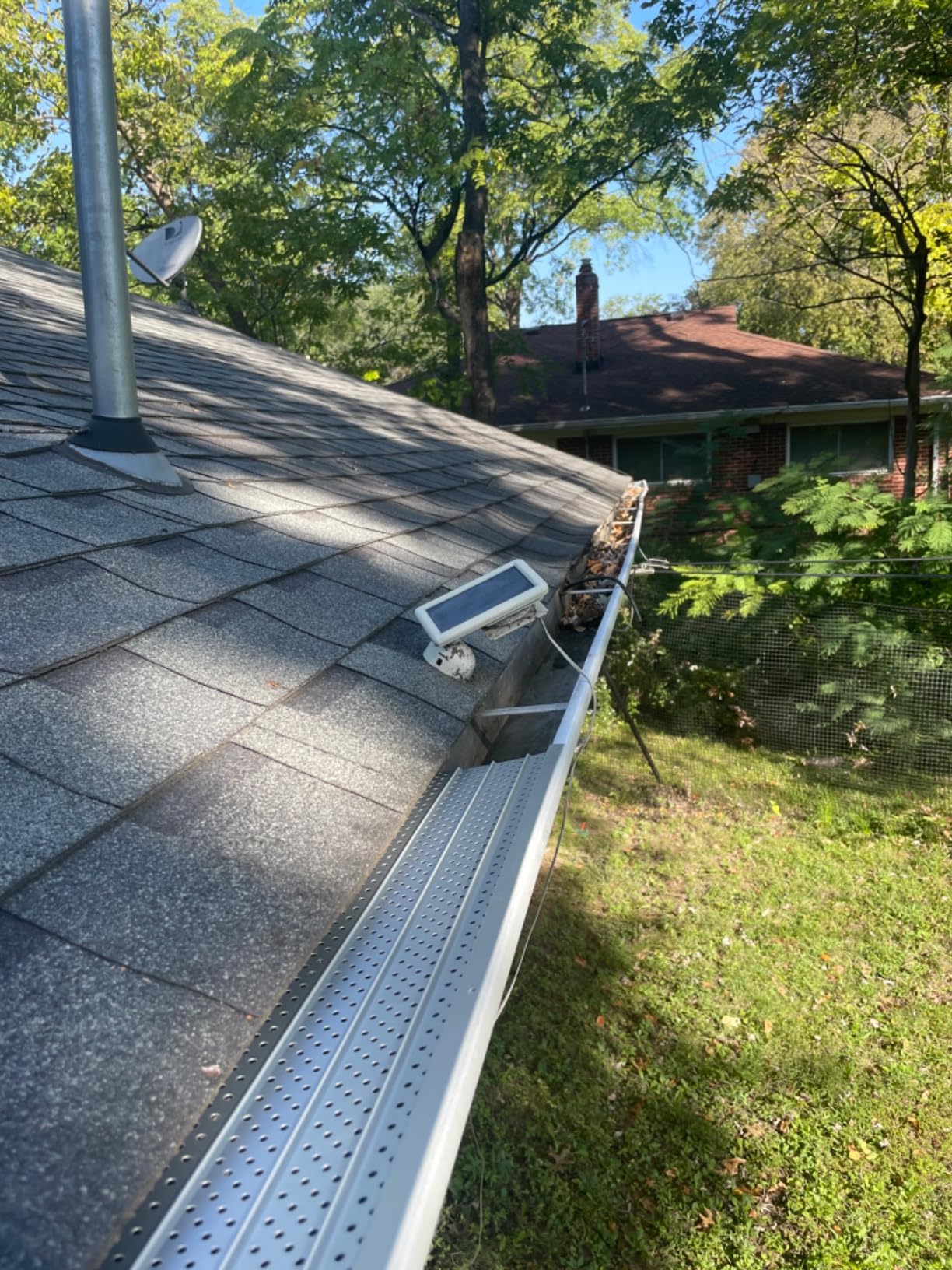 FlowGuard Gutter Guard, USA Made Professional DIY 5 Inch 50-Year Gutter Cover Leaf Protection System - Thermal Thaw Black - Aluminum - 204 Feet - by FlexxPoint customer photo 2