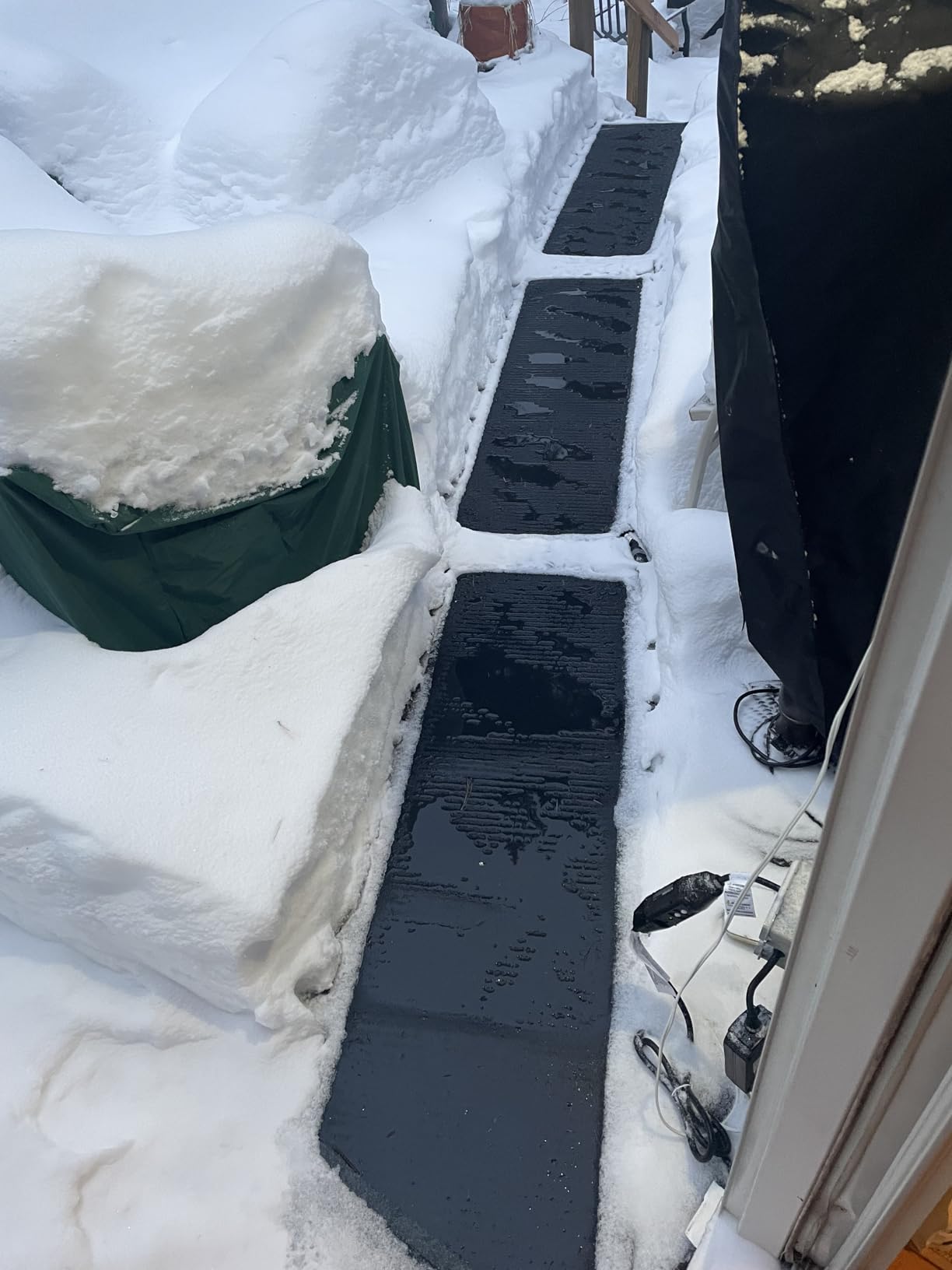 HeatTrak Heated Snow Melting Mats - Heated Outdoor Mats for Walkways (30