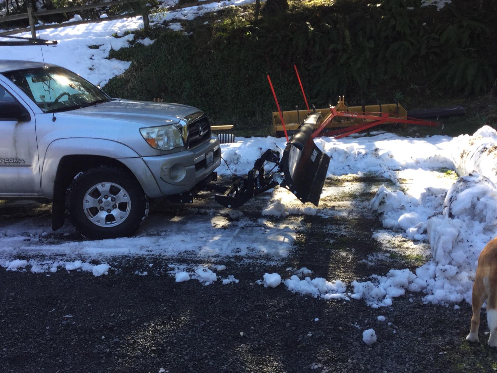 DK2 Universal 84-Inch x 22-Inch Hitch-Mounted Winch-Driven Snowplow Kit customer photo 1