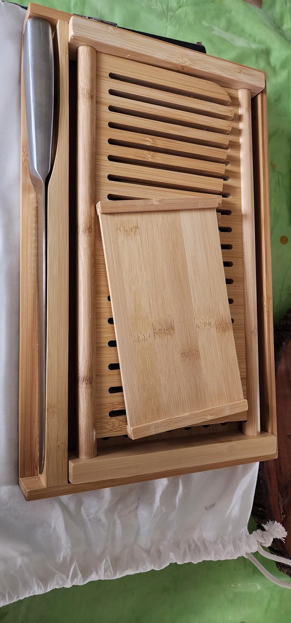 Bambüsi Bread Slicer for Homemade Bread with Knife Sourdough Cutter, Bamboo | Folds Flat for Compact Storage, 3-Thickness Slice Options, Serrated Steel Knife, Manual customer photo 1
