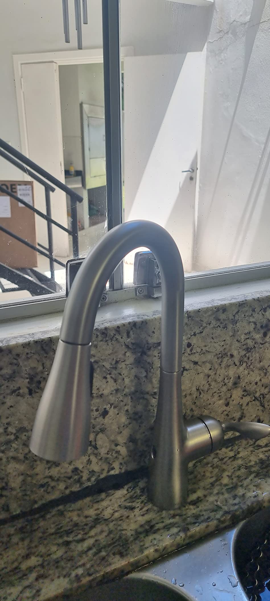 Moen Arbor Spot Resist Stainless Motionsense Wave Sensor Touchless One-Handle Single Hole Kitchen Sink Faucet, 7594EWSRS customer photo 2