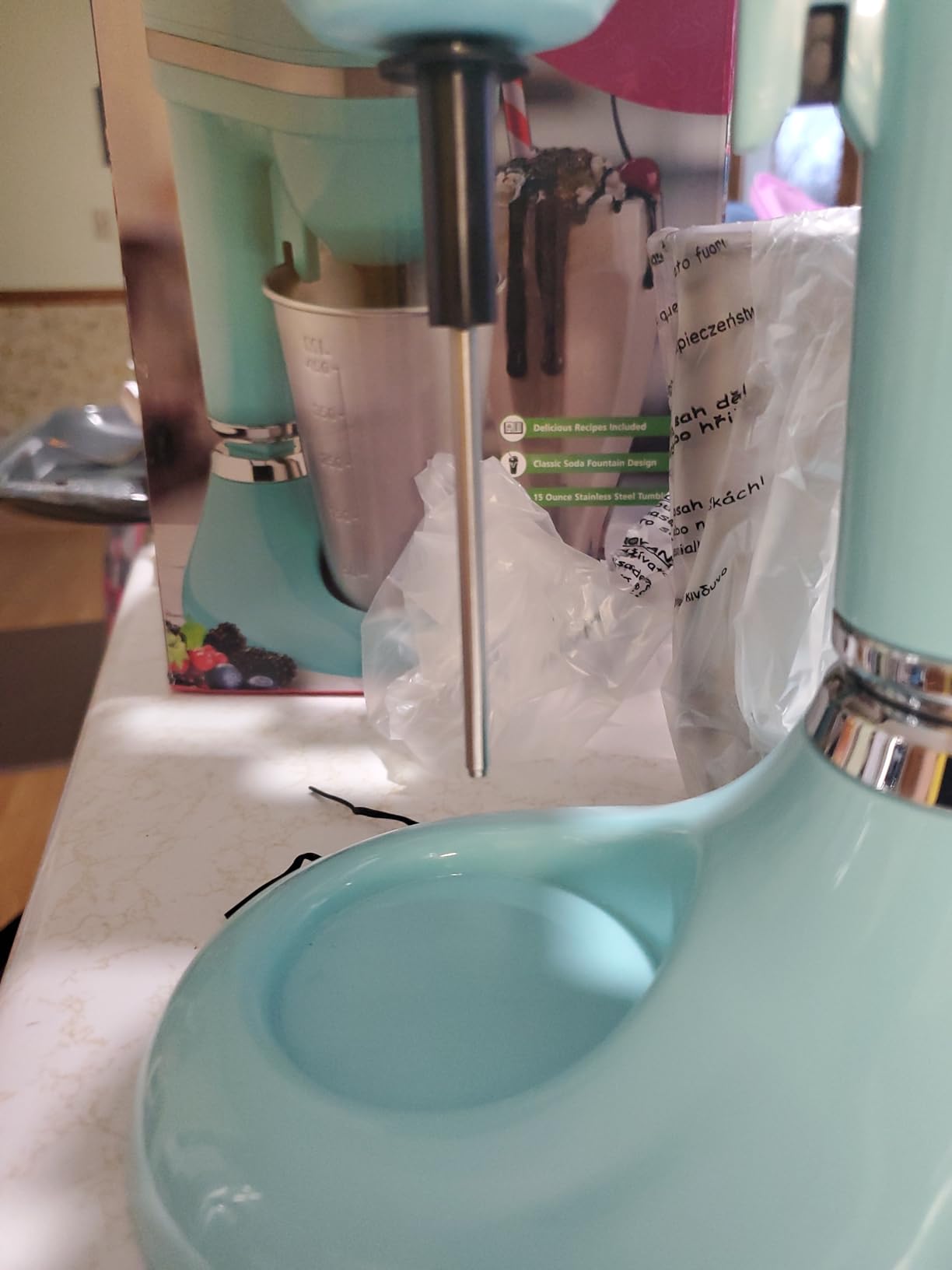 Brentwood Classic Milkshake Maker, 15 oz, Turquoise, SM-1200B customer photo 1