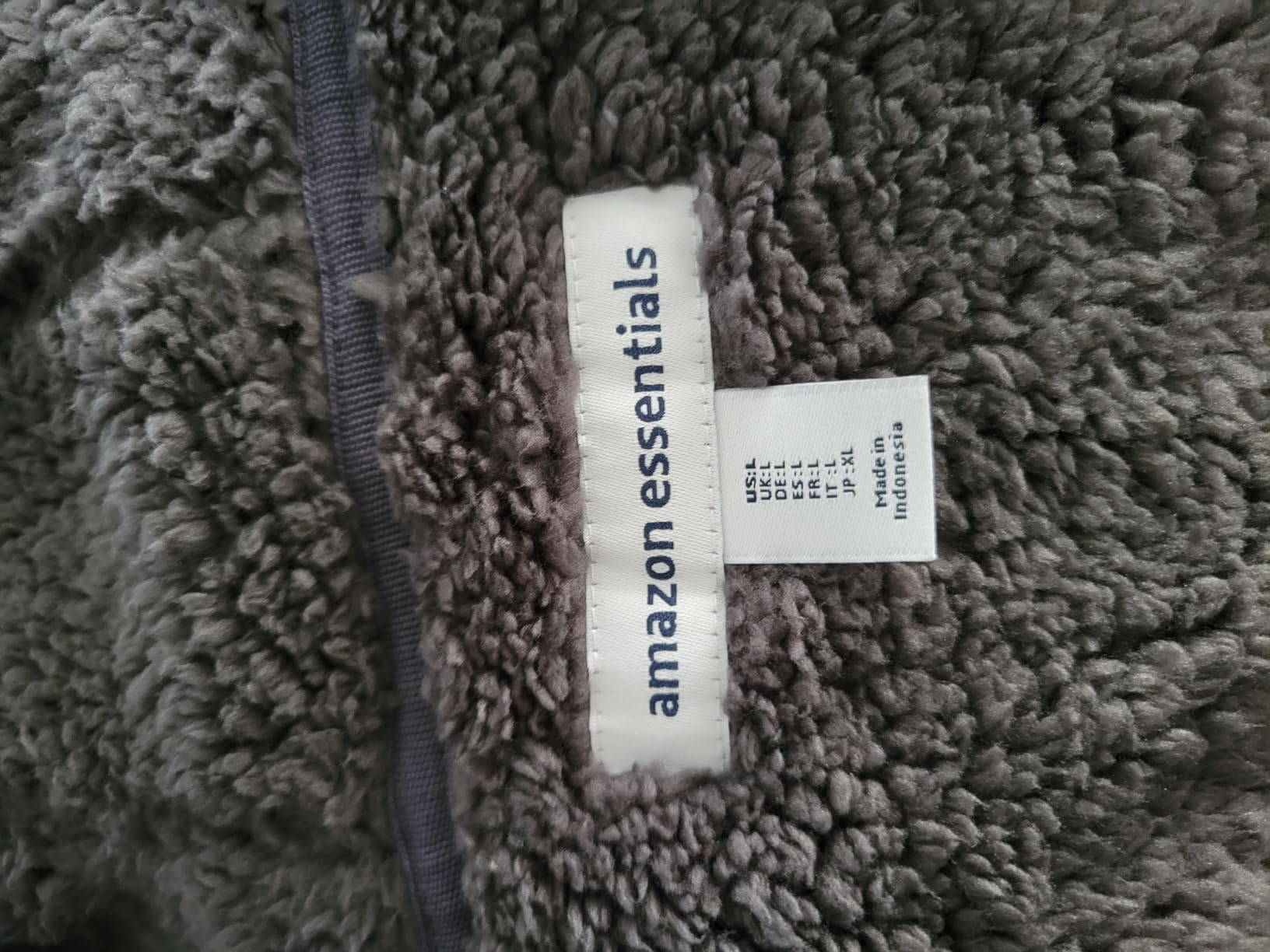 Amazon Essentials Men's Sherpa-Lined Full-Zip Fleece Hoodie Sweatshirt customer photo 1