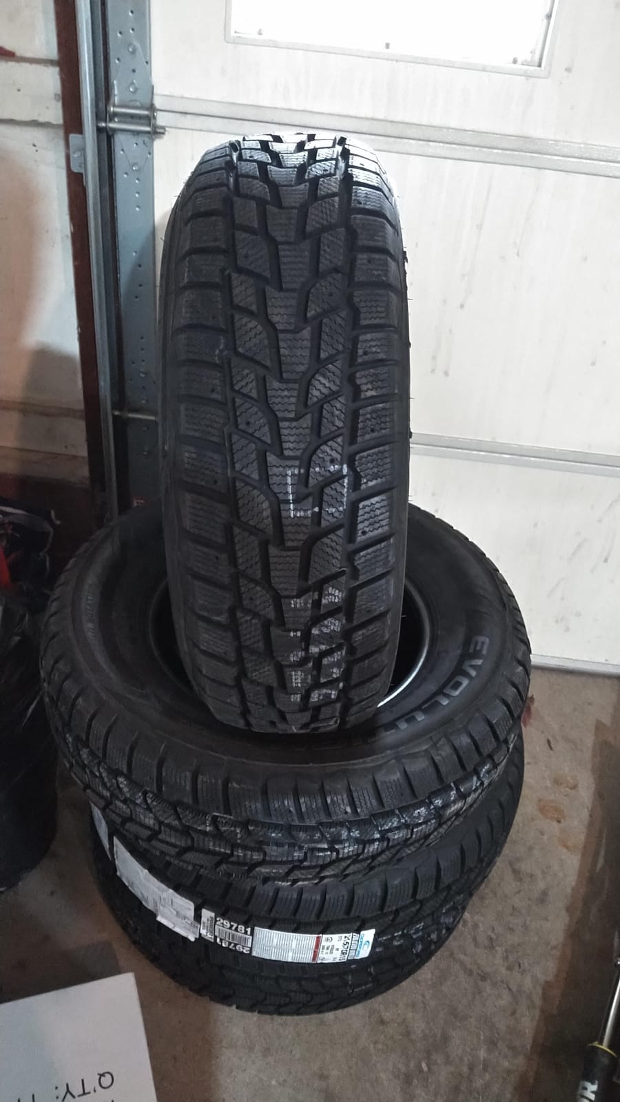 Cooper Evolution Winter 235/55R18 100H Tire | Truck/SUV Touring Studdable Winter Traction 100H Rated Standard Load Radial Construction Black Sidewall Tire customer photo 1