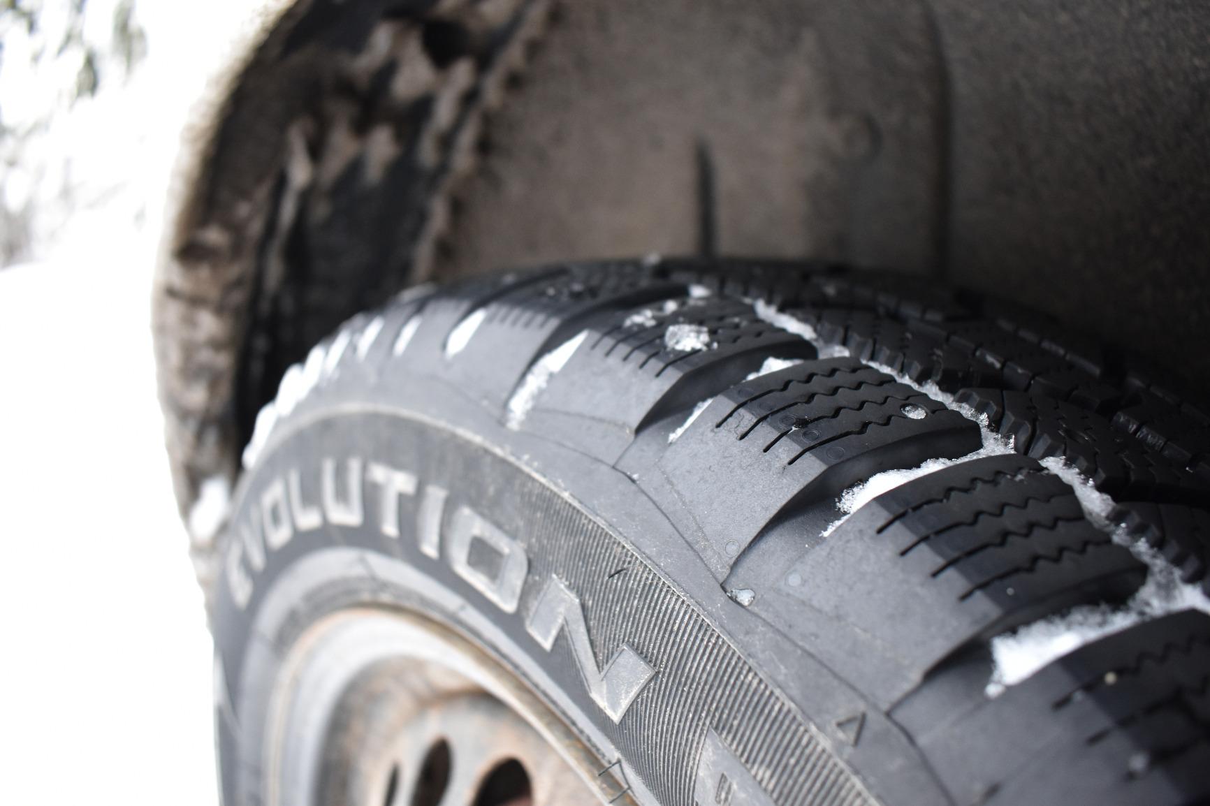 Cooper Evolution Winter 225/55R17 97T Tire | Passenger Touring Studdable Winter Traction 97T Rated Standard Load Radial Construction Black Sidewall Tire customer photo 1
