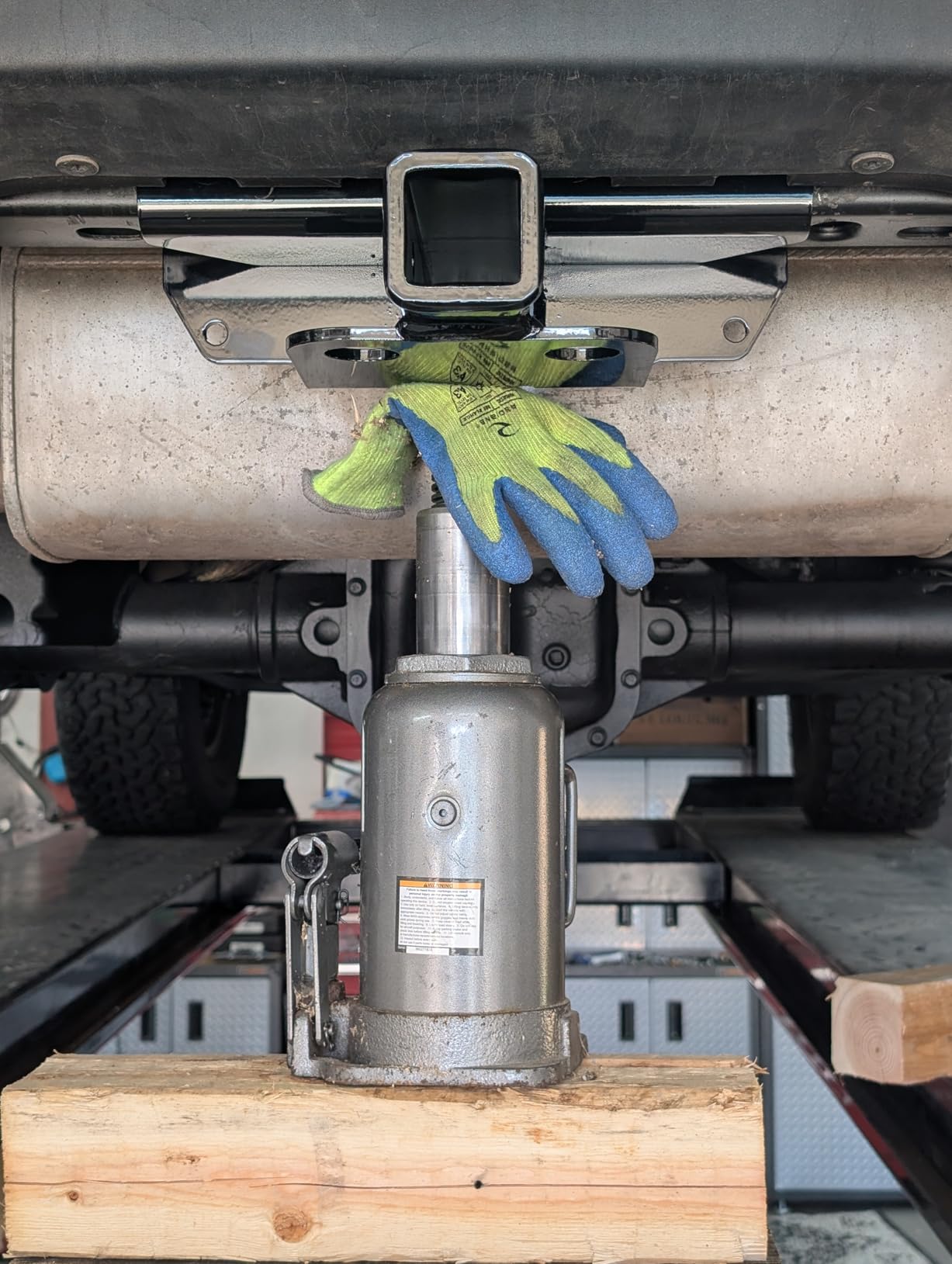 CURT 13392 Class 3 Trailer Hitch, 2-Inch Receiver, Fits 2007-2018 Jeep Wrangler JK, 2018-2026 Wrangler JL, 5,000 lb GTW, 500 lb TW, 5,000 lb WD, Custom Fit, Steel Tow Hitch, A-Coat and Powder Coat customer photo 2