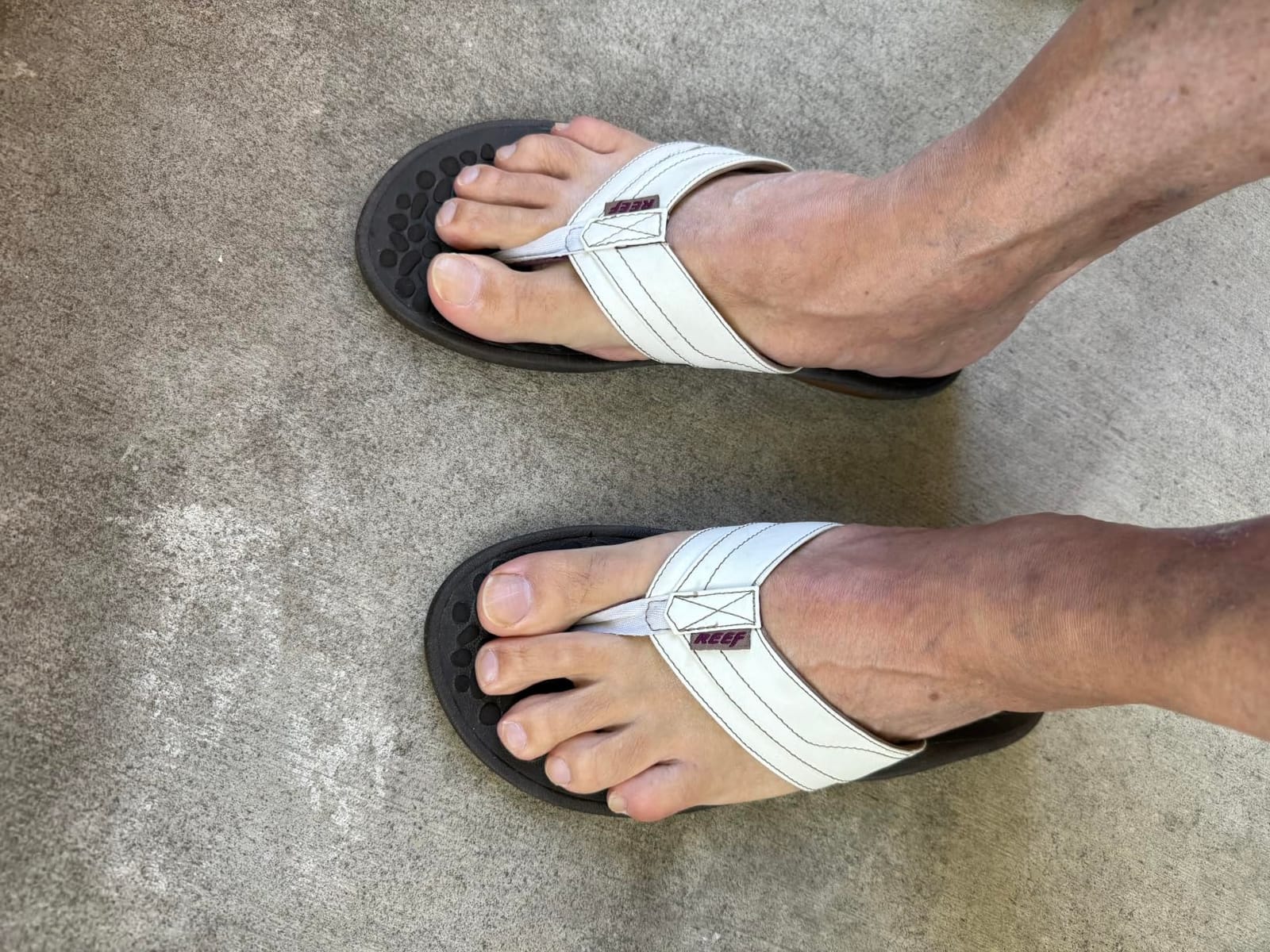 Reef Men's Cushion Phantom Flip Flop customer photo 2