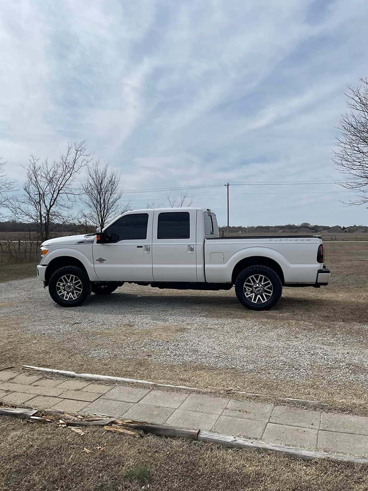 MAXRACING 2-Inch Suspension Leveling Kit Compatible with 2005-2026 Ford F250 F350 Super Duty 4WD customer photo 1