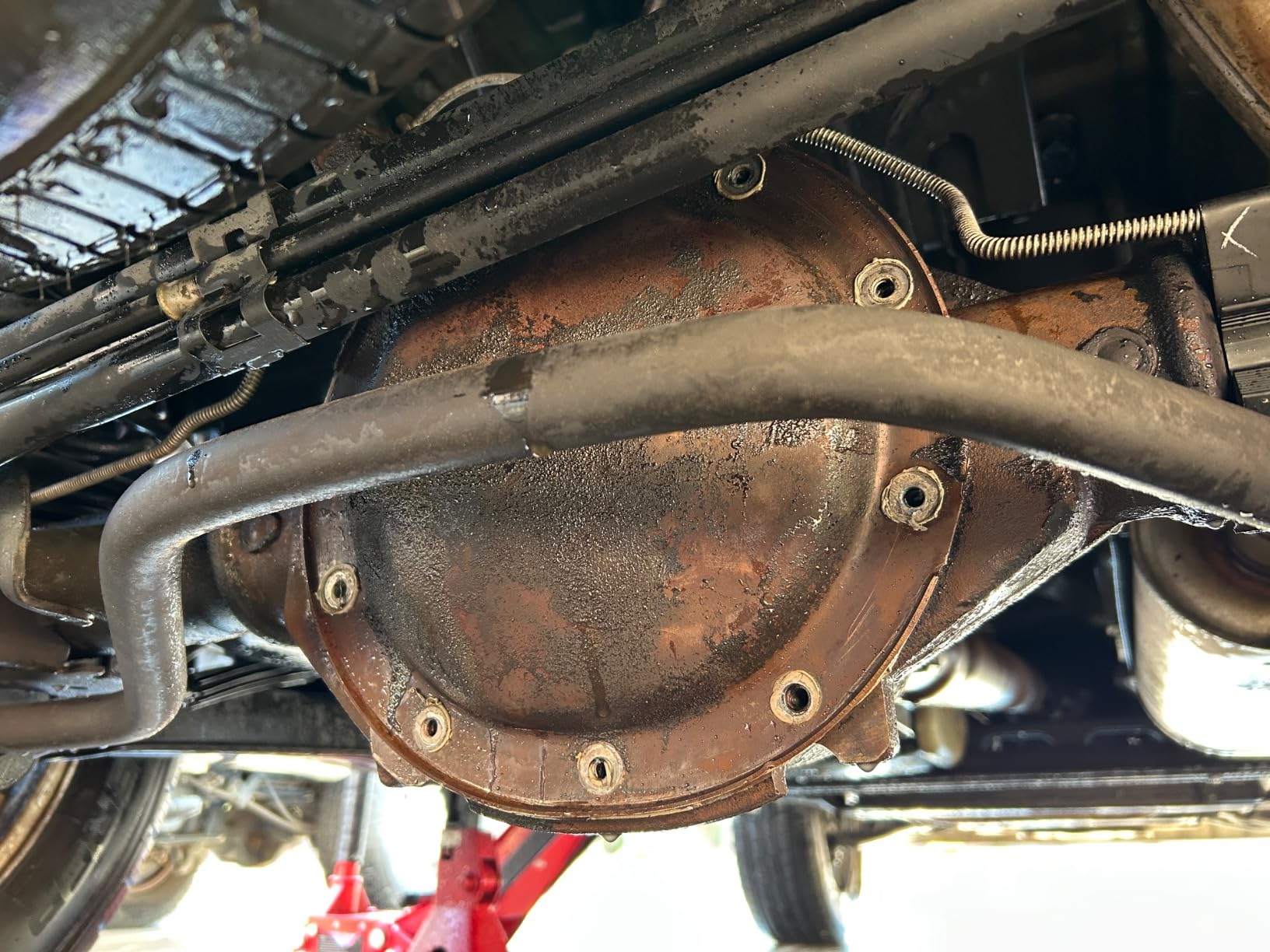 A-Premium Rear Differential Cover W/Gasket & Magnet & 10 Screws | Compatible with Chevy, GMC & Cadillac Models - Silverado 1500 Sierra Suburban Express Tahoe Yukon S10 Blazer Jimmy Escalade customer photo 1