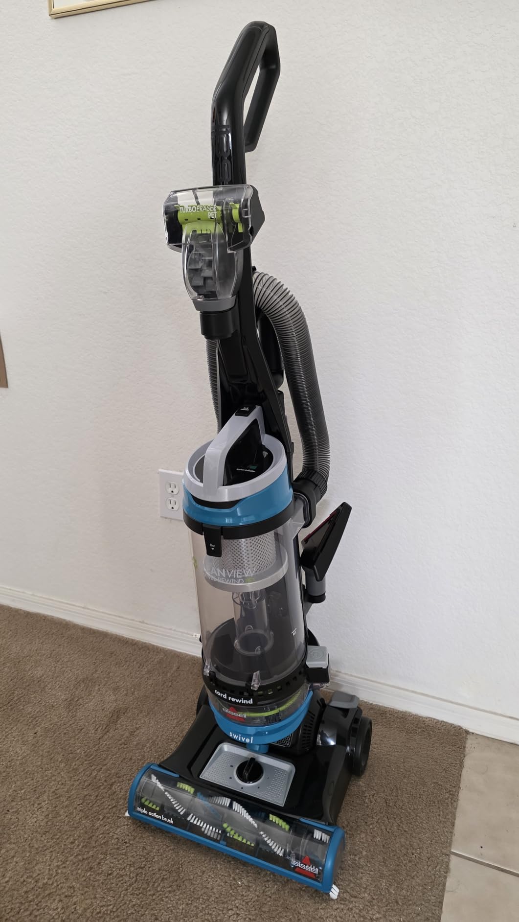 Bissell 2254 CleanView Swivel Rewind Pet Upright Bagless Vacuum, Automatic Cord Rewind customer photo 1