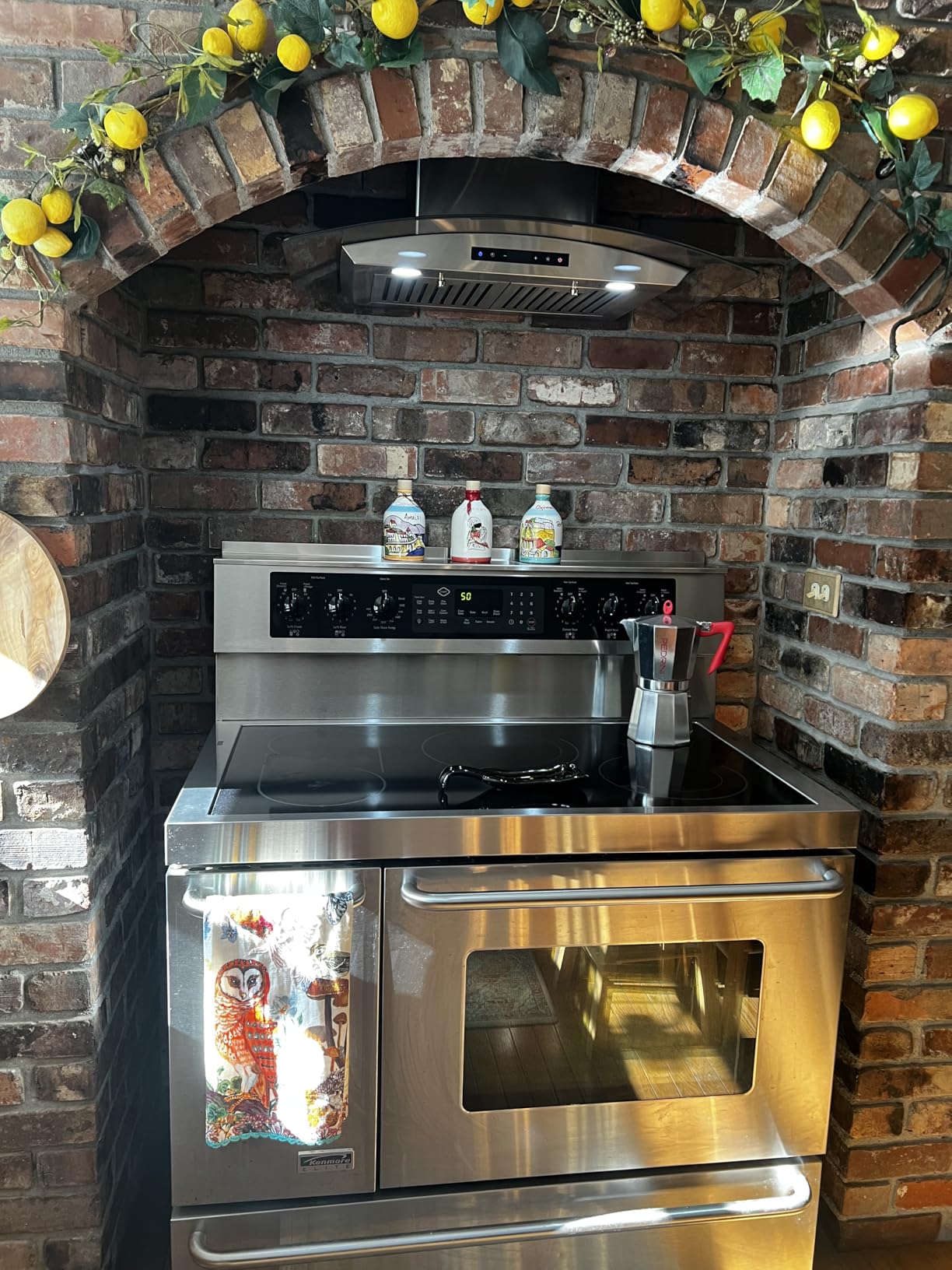 30 in. Vista Coll 380 CFM Ducted Wall Mount Range Hood LED, Stainless Steel | Cosmo COS-668WRCS75 Soft Touch Controls, 3 Fan Speeds, Glass Visor, Permanent Dishwasher-Safe Baffle Filters customer photo 1