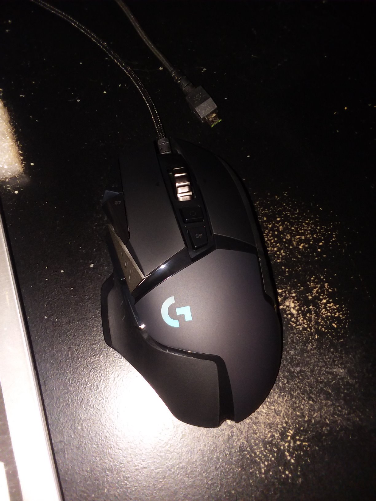 Logitech G502 Hero Wired Gaming Mouse - Black | High performance, 25,600 DPI, RGB, adjustable weights, 11 programmable buttons, on-board memory, PC/Mac customer photo 1