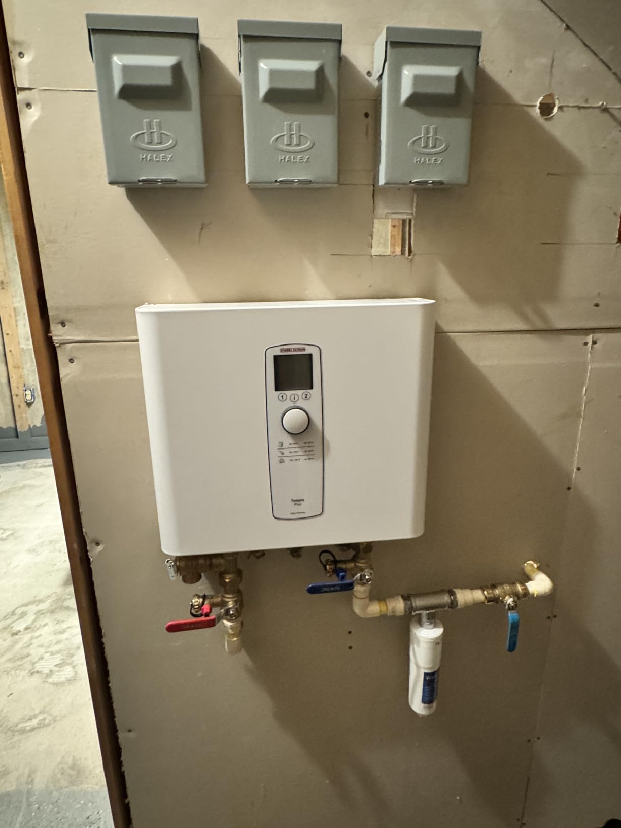 Stiebel Eltron Tempra 36 Plus Electric Tankless Water Heater, 36kW, 240V | Made in Germany; 3x50A breakers/150A draw; Advanced Flow Control; Eco design; Energy+cost savings up to 34% in whole-home use customer photo 2