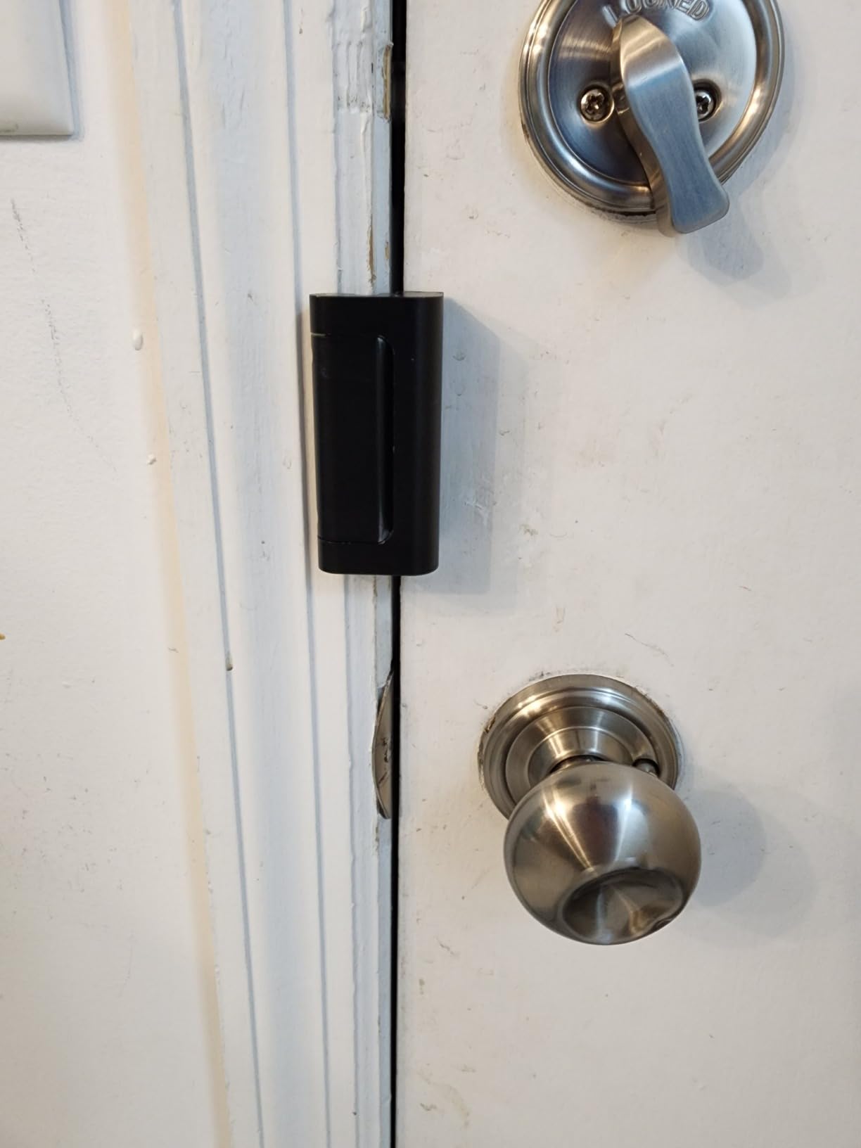 Door Locks for Front Door Reinforcement Lock Home Security Door Lock Latch, 2 Pack EverPlus Child Proof Door Lock Withstand 800 lbs Top Flip Lock for Bedroom Apartment, Inward Swinging Door Only customer photo 2