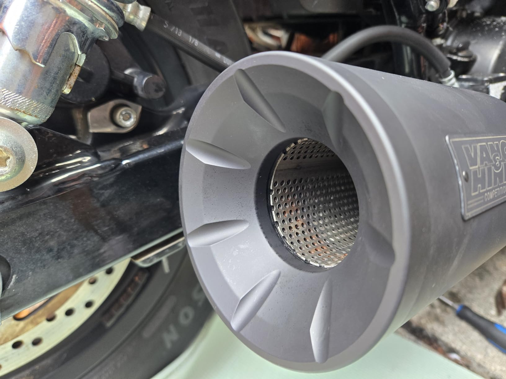 Vance & Hines 47943 Hi-Output Slip-On customer photo 1