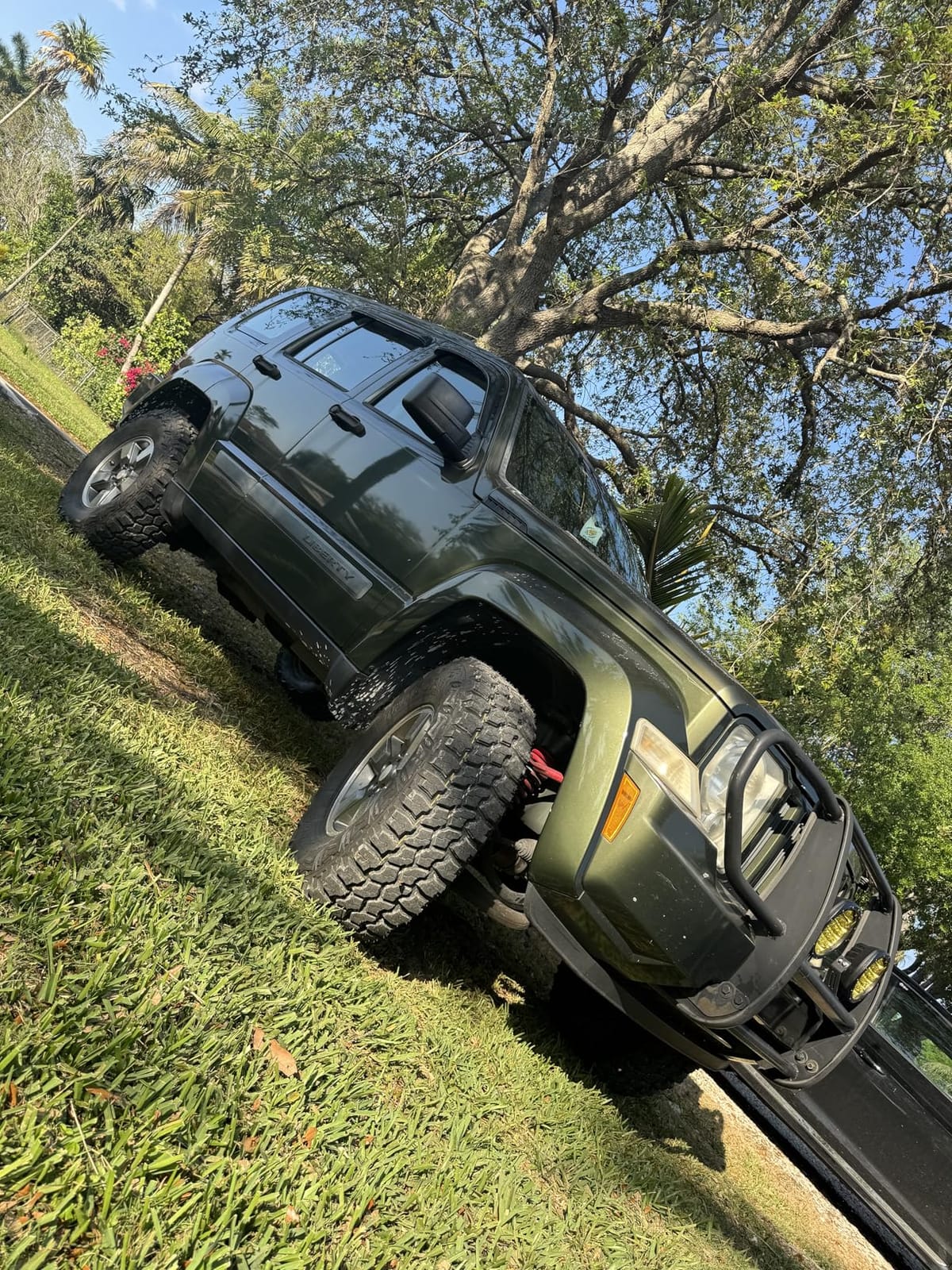 Thunderer Trac Grip M/T R408 LT265/75R16 123Q | Light Truck Mud Terrain All Season Traction 123/120Q Rated E (10 Ply) Radial Construction Black Sidewall Tire customer photo 2