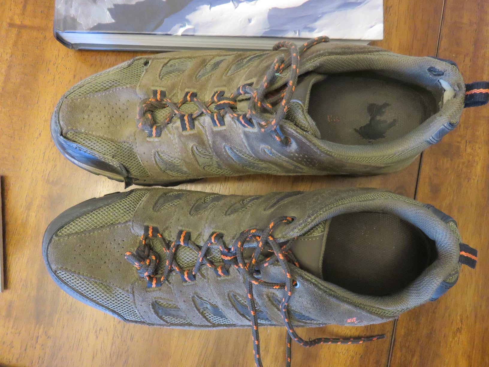 Columbia Men's Crestwood Hiking Boots | High Traction, Lightweight, Breathable, Wide Fit Available customer photo 1