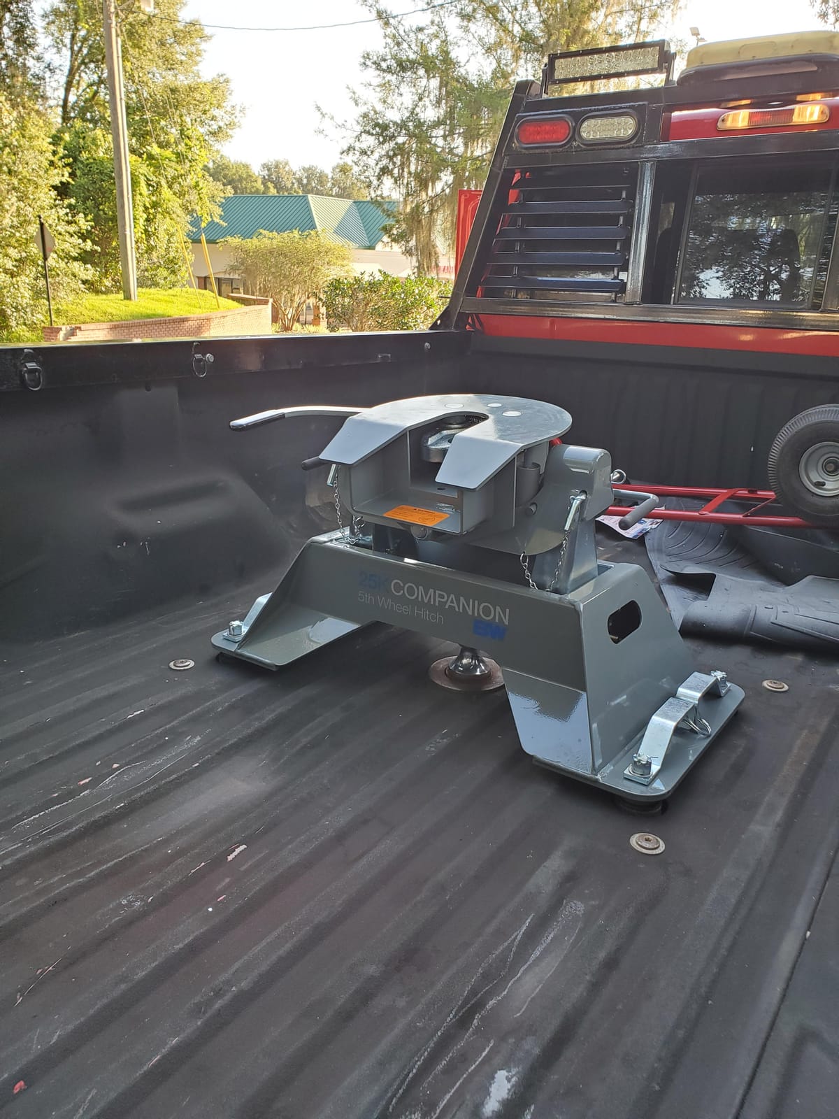 B&W Trailer Hitches 25K Companion OEM Fifth Wheel Hitch - Compatible with Ford OEM Puck System - RVK3305 customer photo 2
