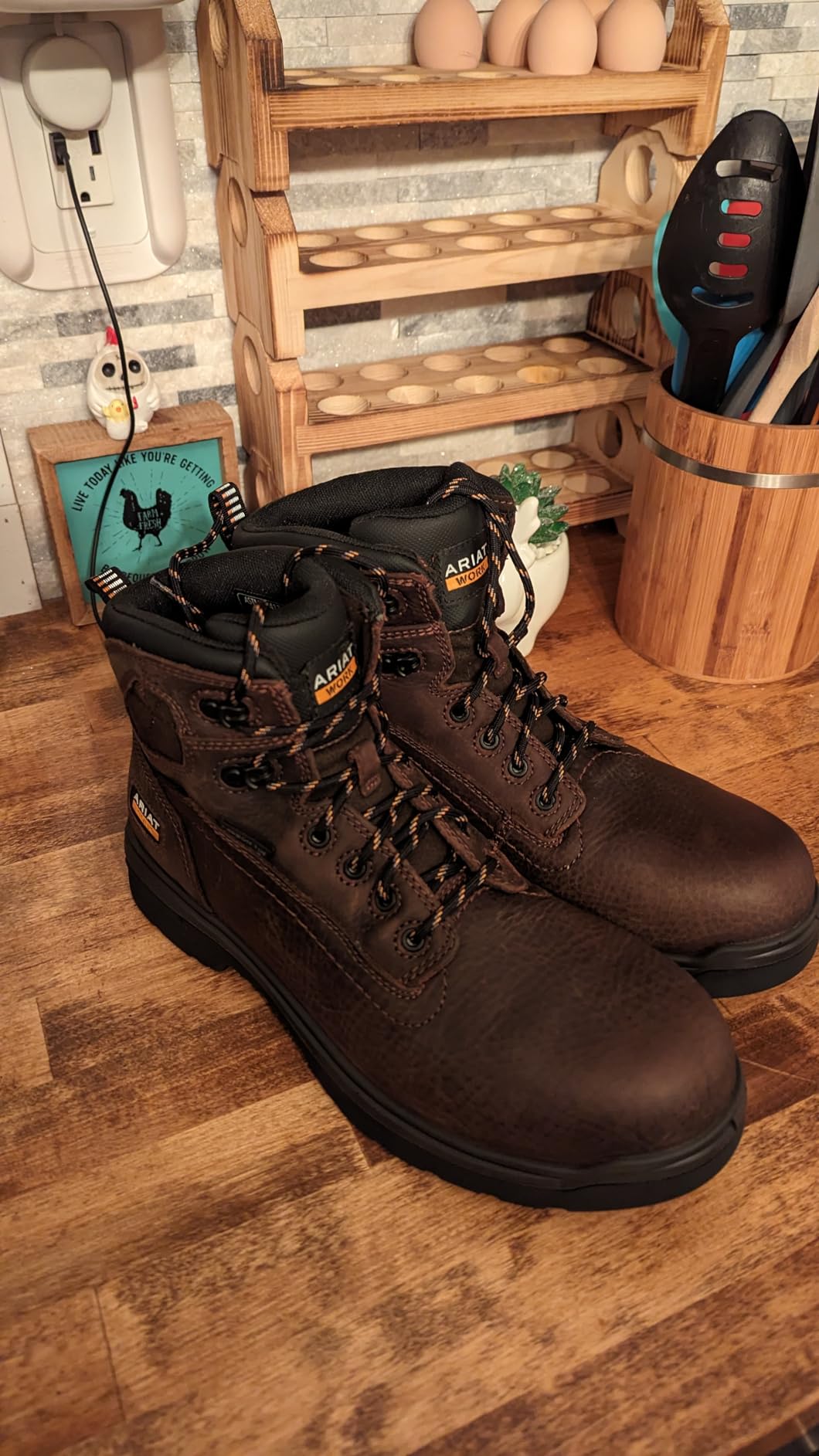 ARIAT Men's Turbo 6